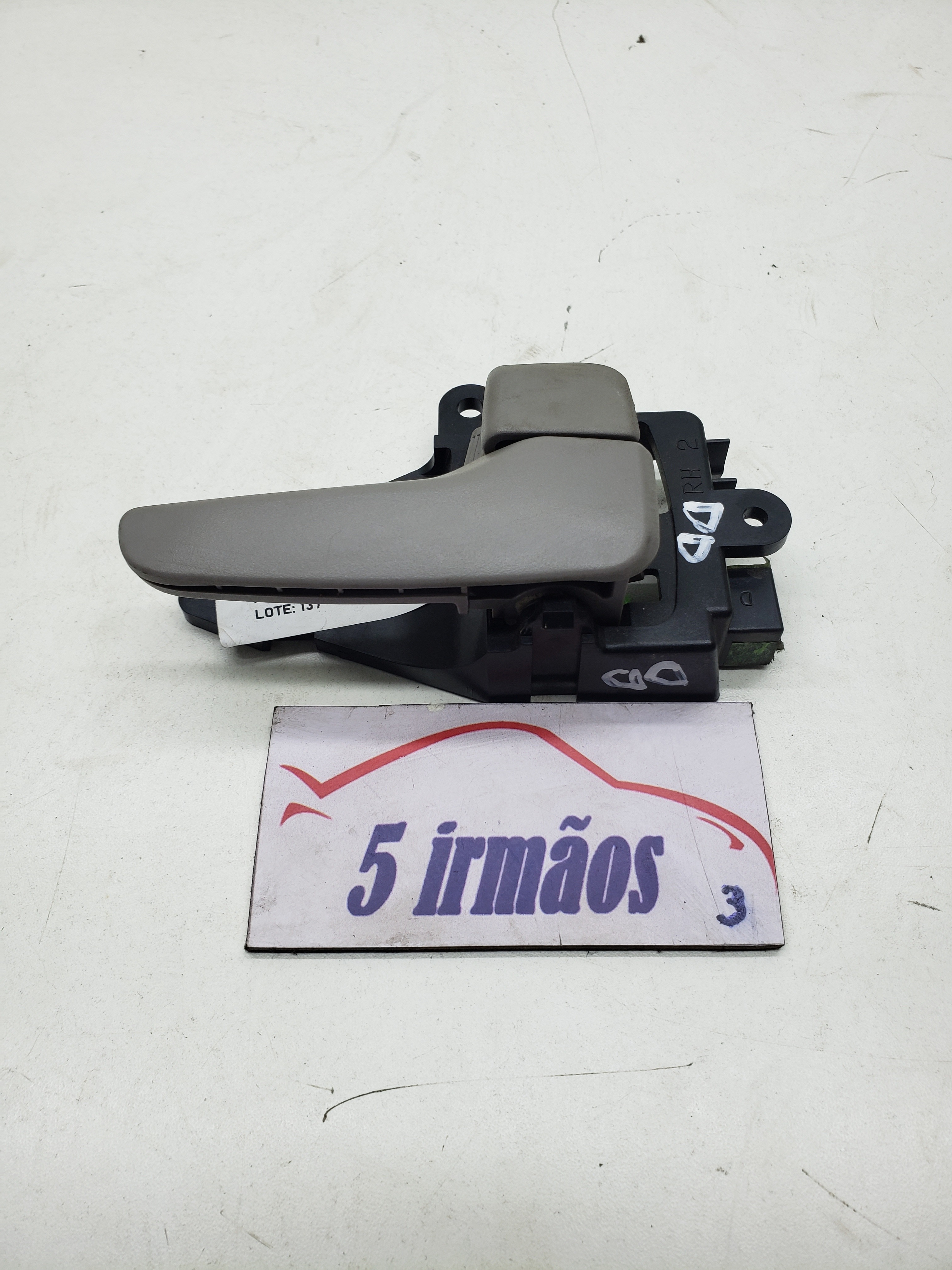 Maçaneta Interna Dianteira Direita Grandis 2.4 2005 / 2006