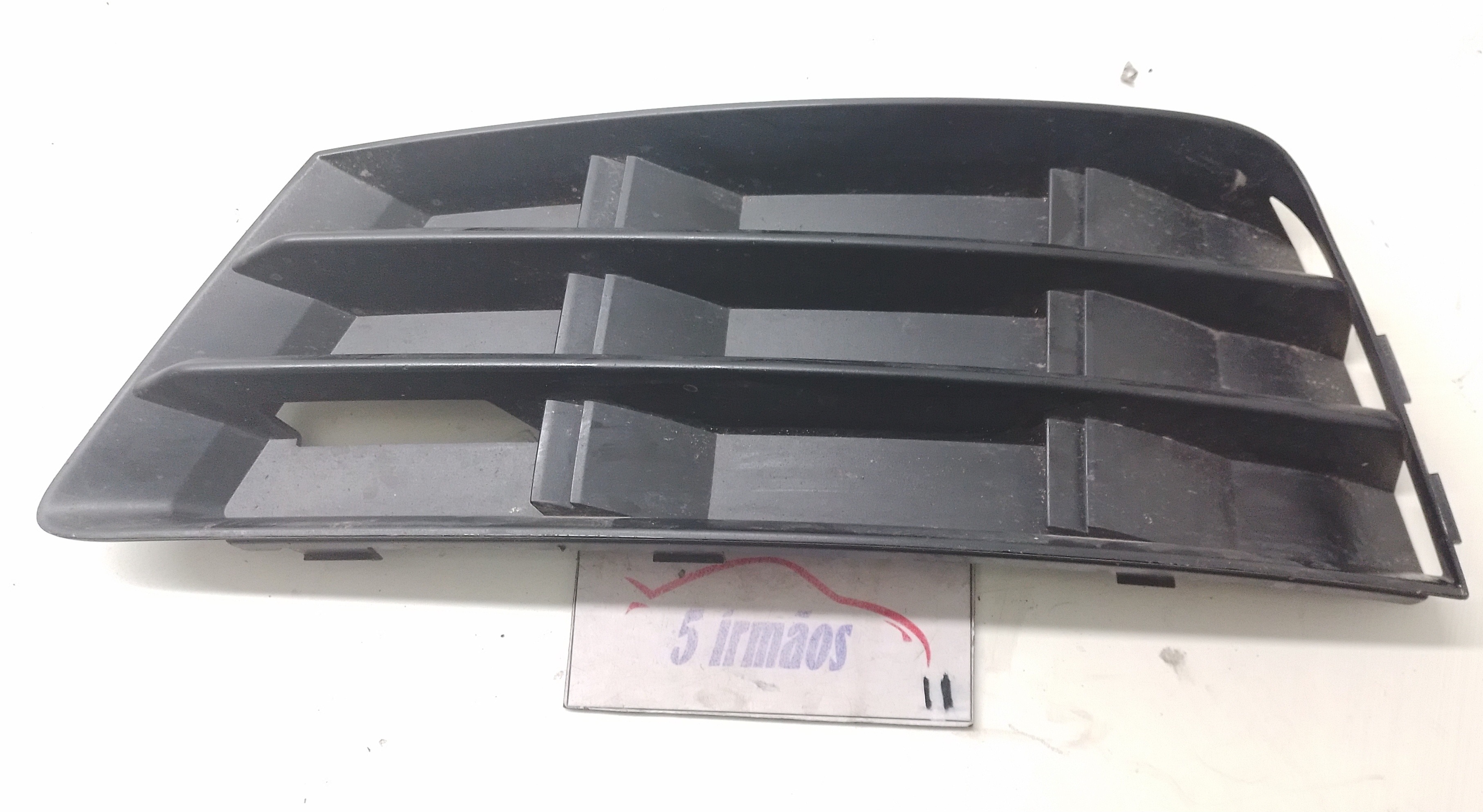 Moldura Farol Milha Audi A4 2.0 2016 2017 8w0807681  Preta