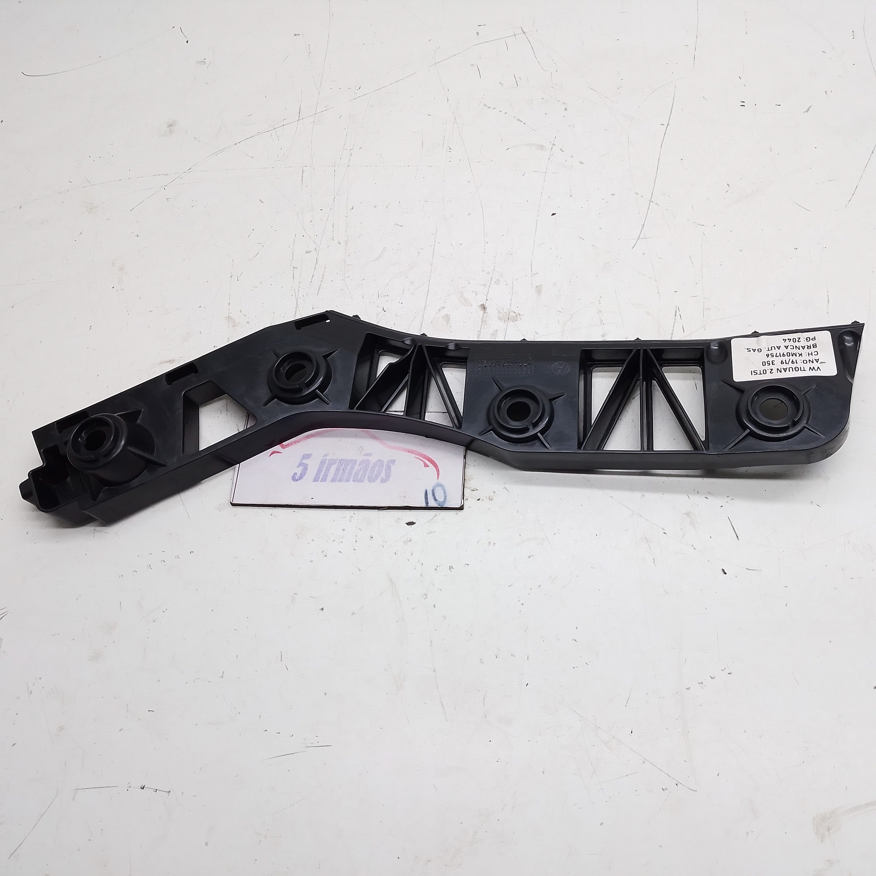 Guia Parachoque Traseiro Esquerdo Vw Tiguan Tsi 350 2.0 2019