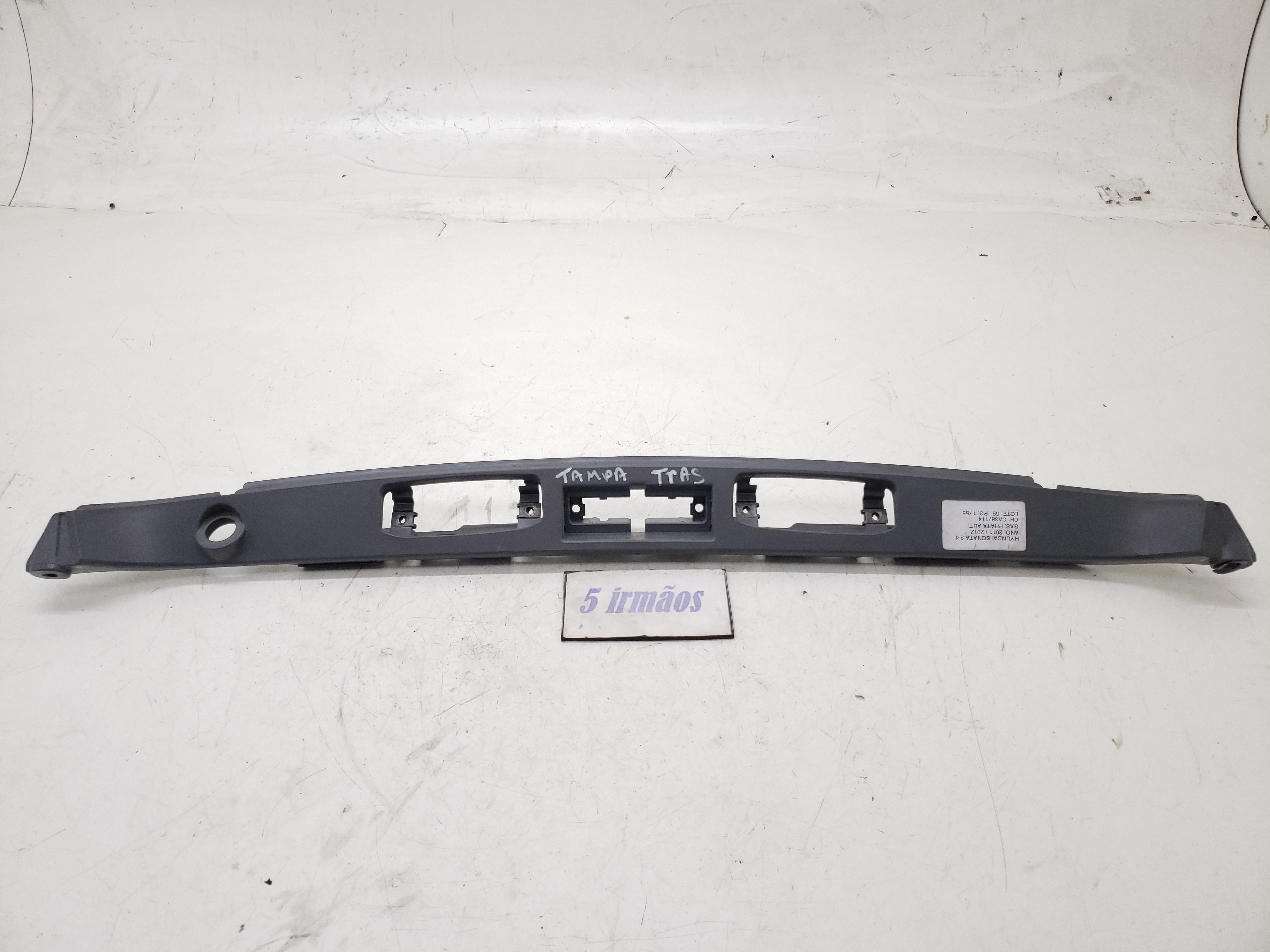 Acabamento Friso Luz Placa Traseira Hyundai Sonata 2.4 2011
