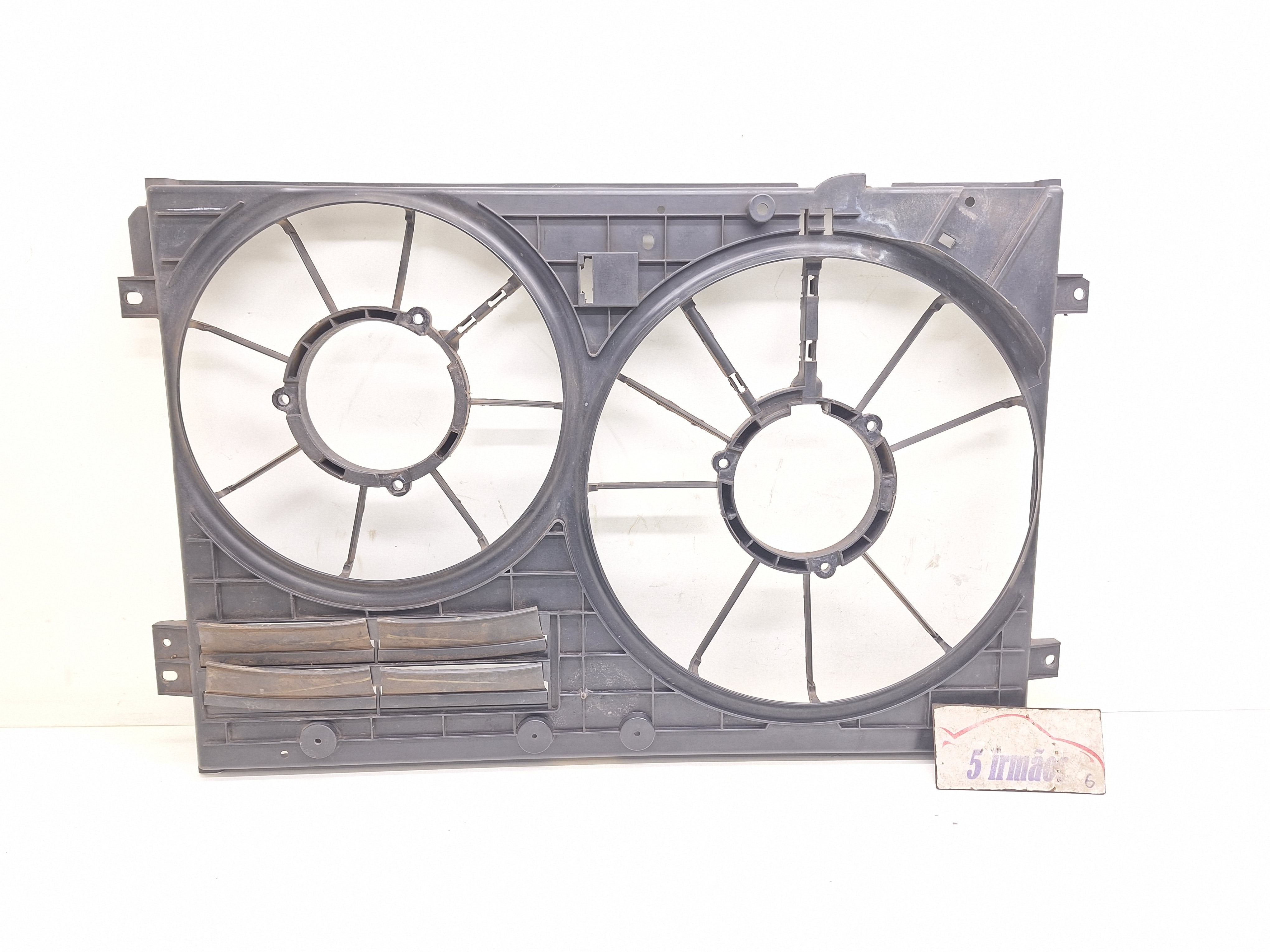 Defletor Ventoinha Radiador Vw Jetta 2.0 Tsi 2012 1km121205