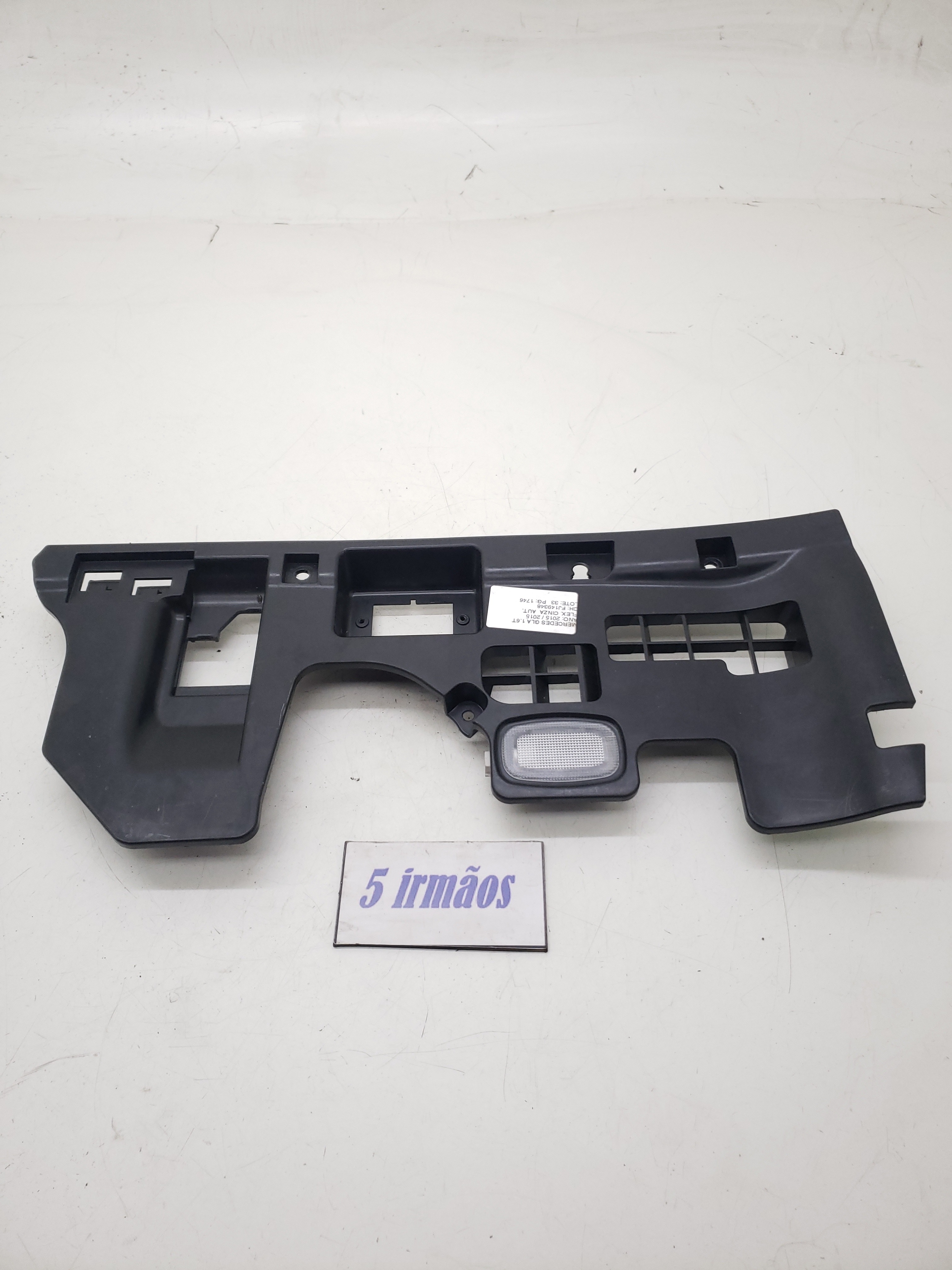 Moldura Tampa Inferior Painel Mercedes Gla200 1.6 Turbo 2015