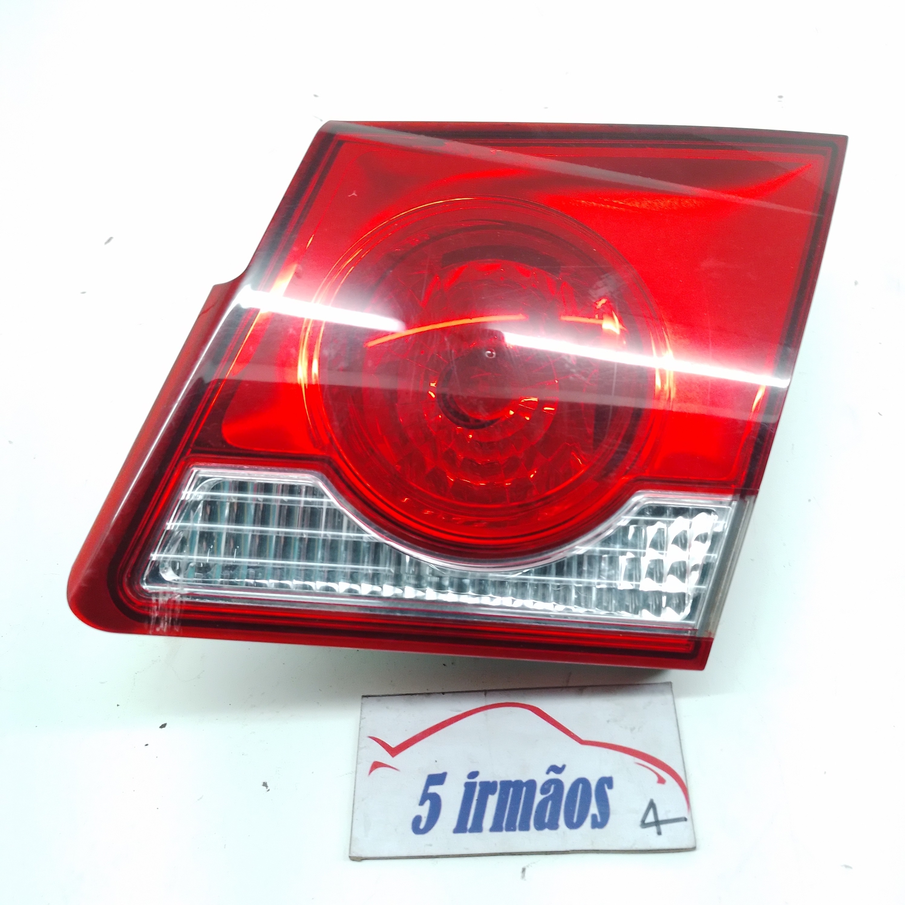 Lanterna Direita Tampa Traseira Gm Cruze Sedan 1.8 2014 Vermelho