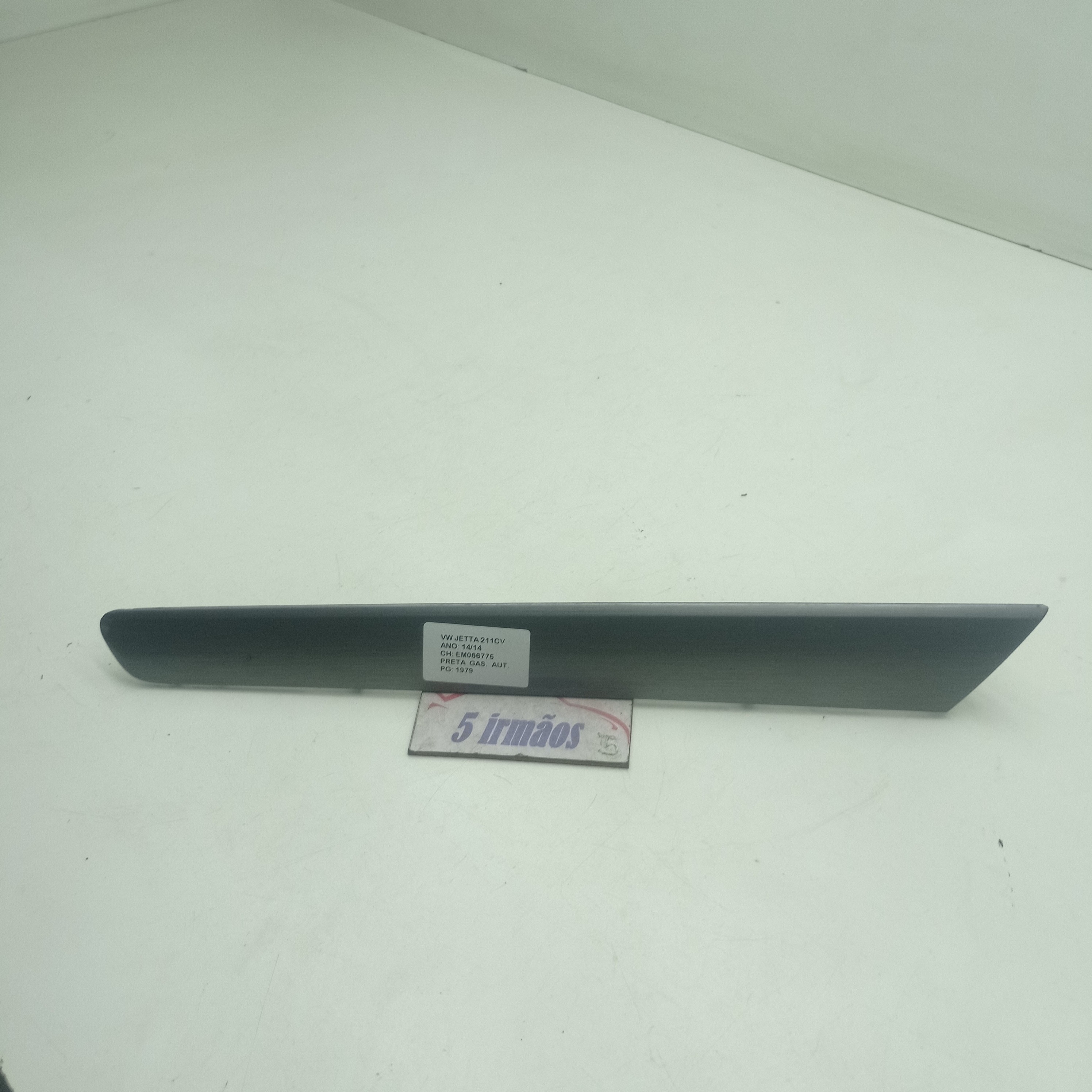 Acabamento Porta Dianteira Esquerda Vw Jetta 2014 Cinza
