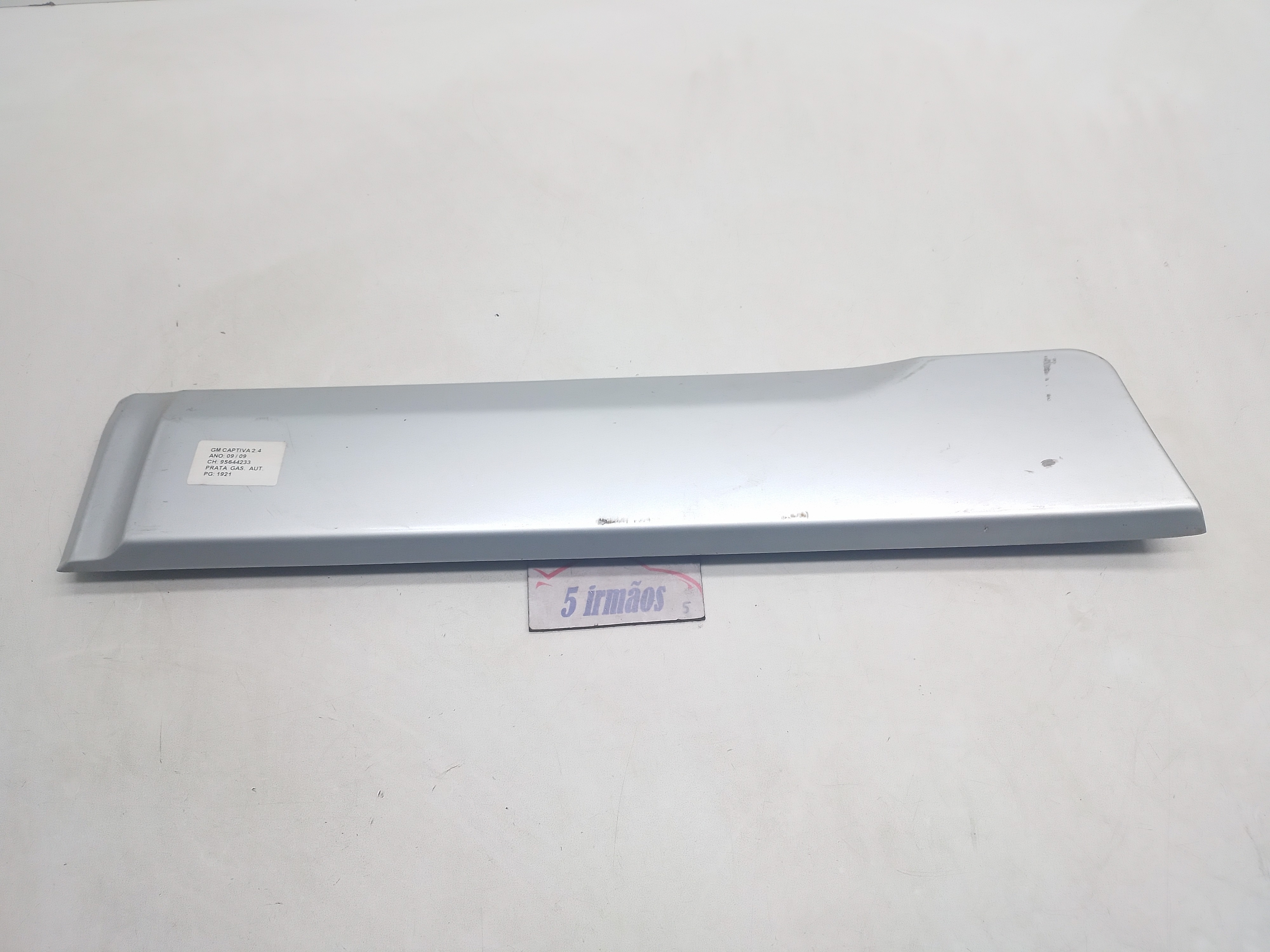 Moldura Porta Traseira Direita Gm Captiva 2.4 2009 Prateado