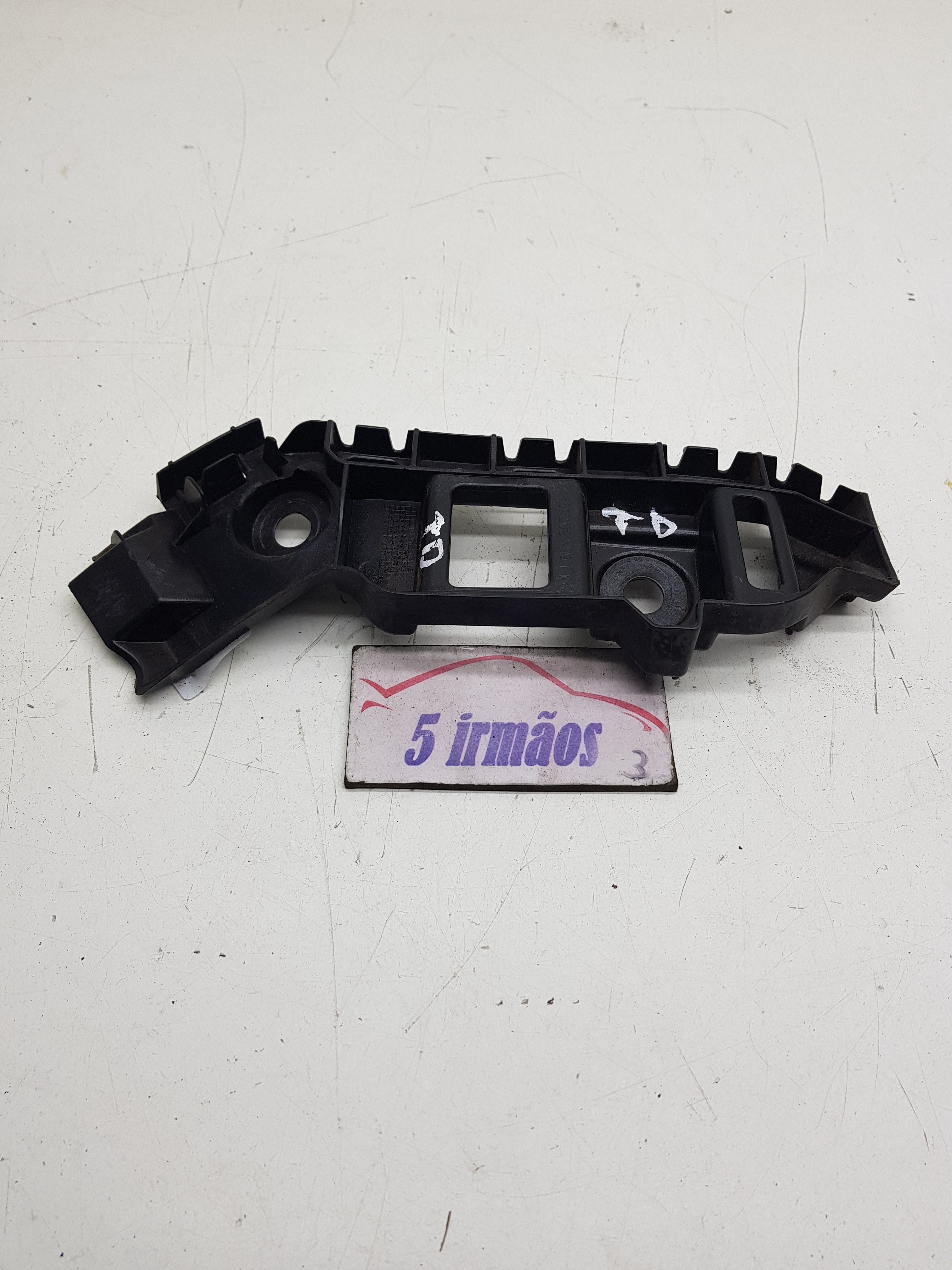 Guia Direita Parachoque Traseiro Vw Polo Tsi 1.0 2021