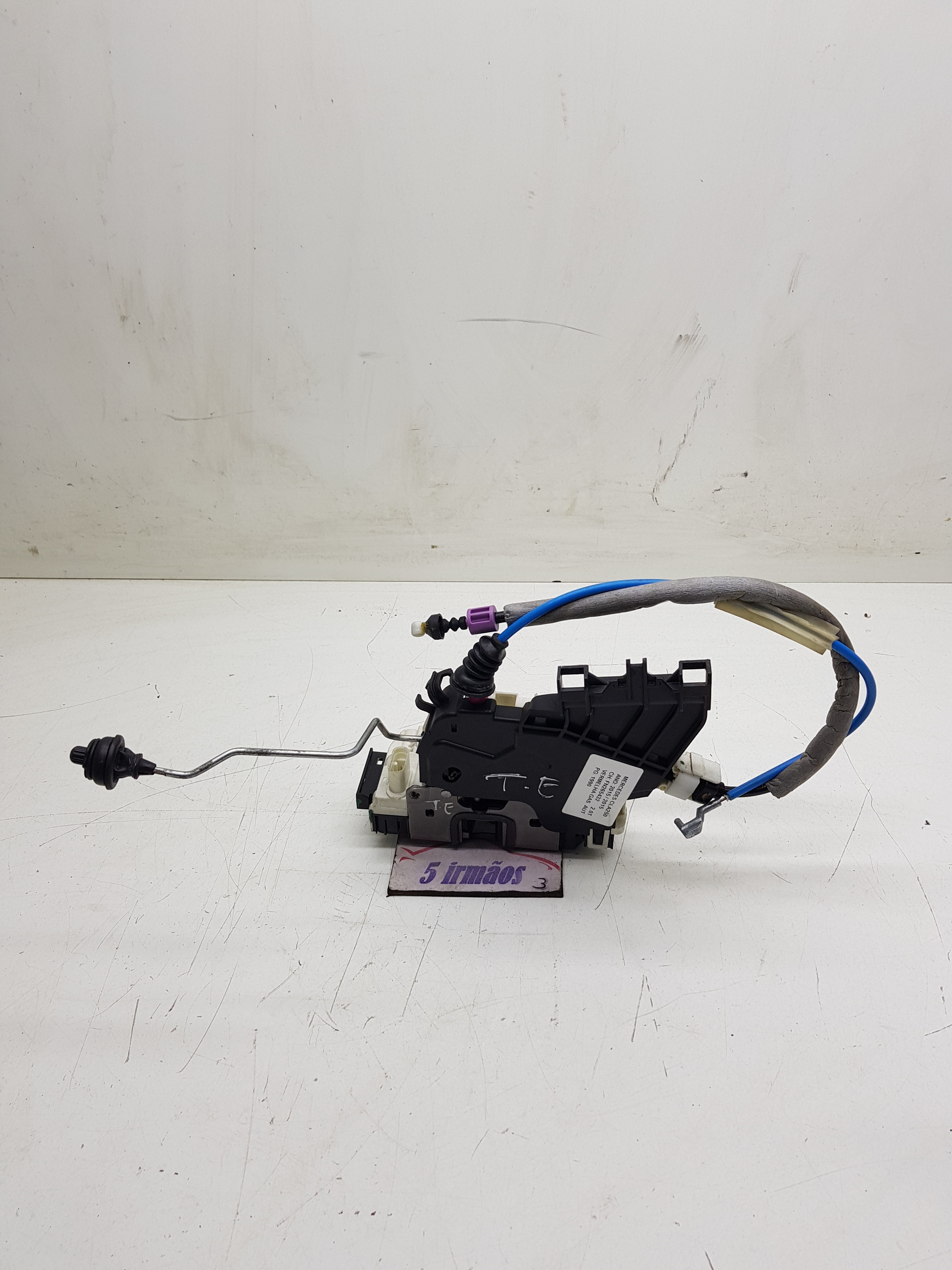 Fechadura Porta Traseira Esquerda Mercedes Cla250 2.0 2015