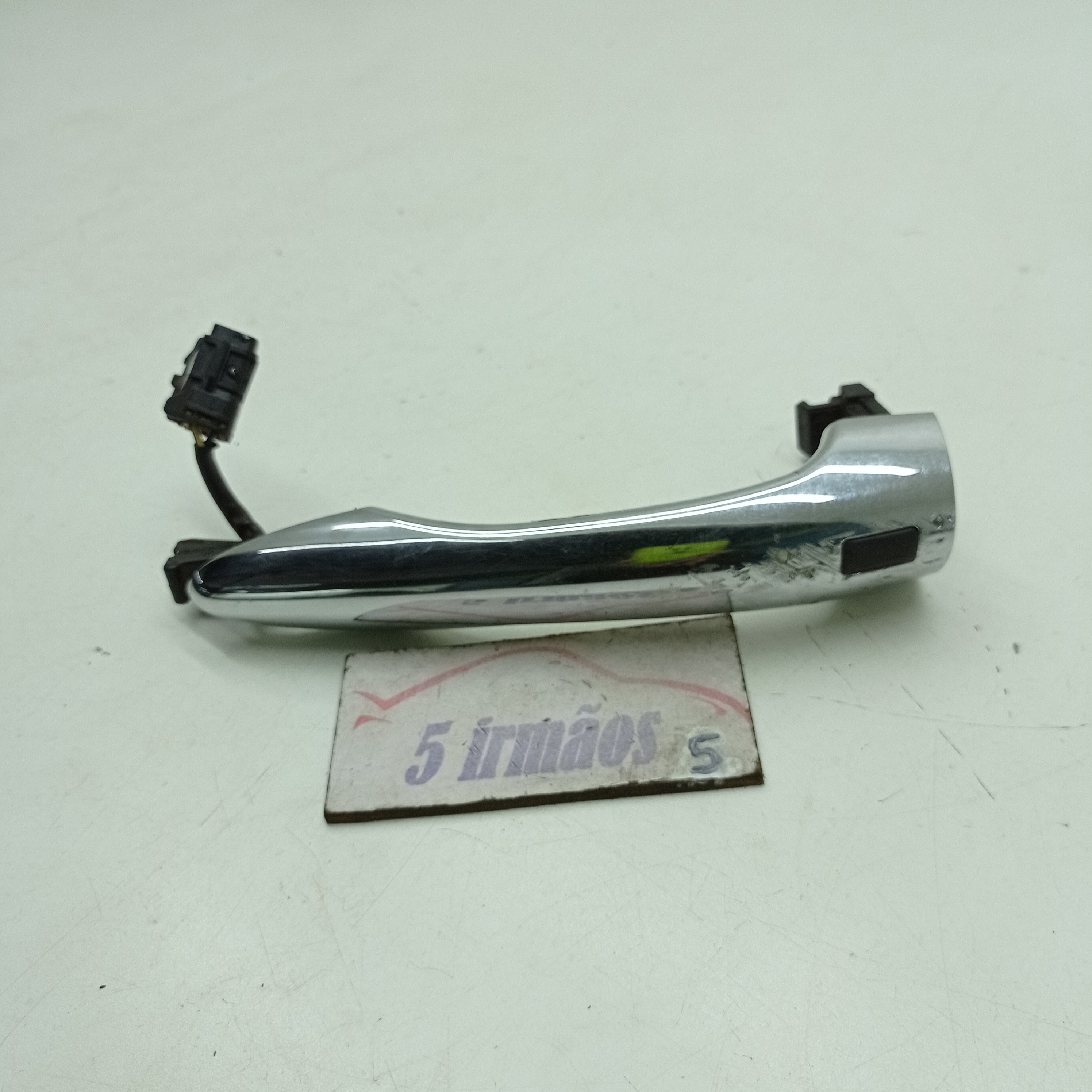 Maçaneta Externa Dianteira Esquerda Kia Sportage 2.0 2014 Prateado Dianteira