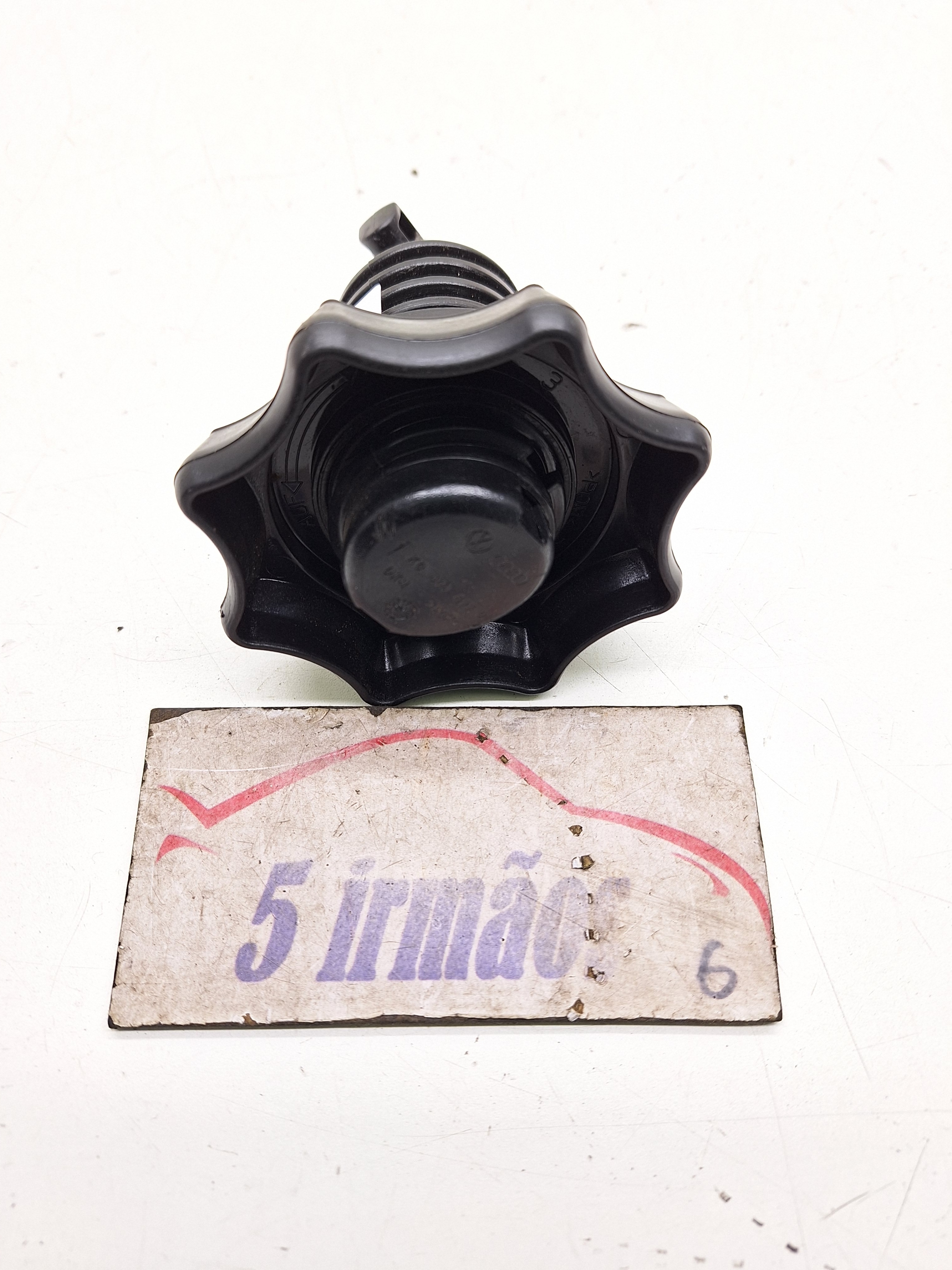 Parafusos Trava Estepe Vw Jetta Tsi 2.0 2014/ 2015 / 2016