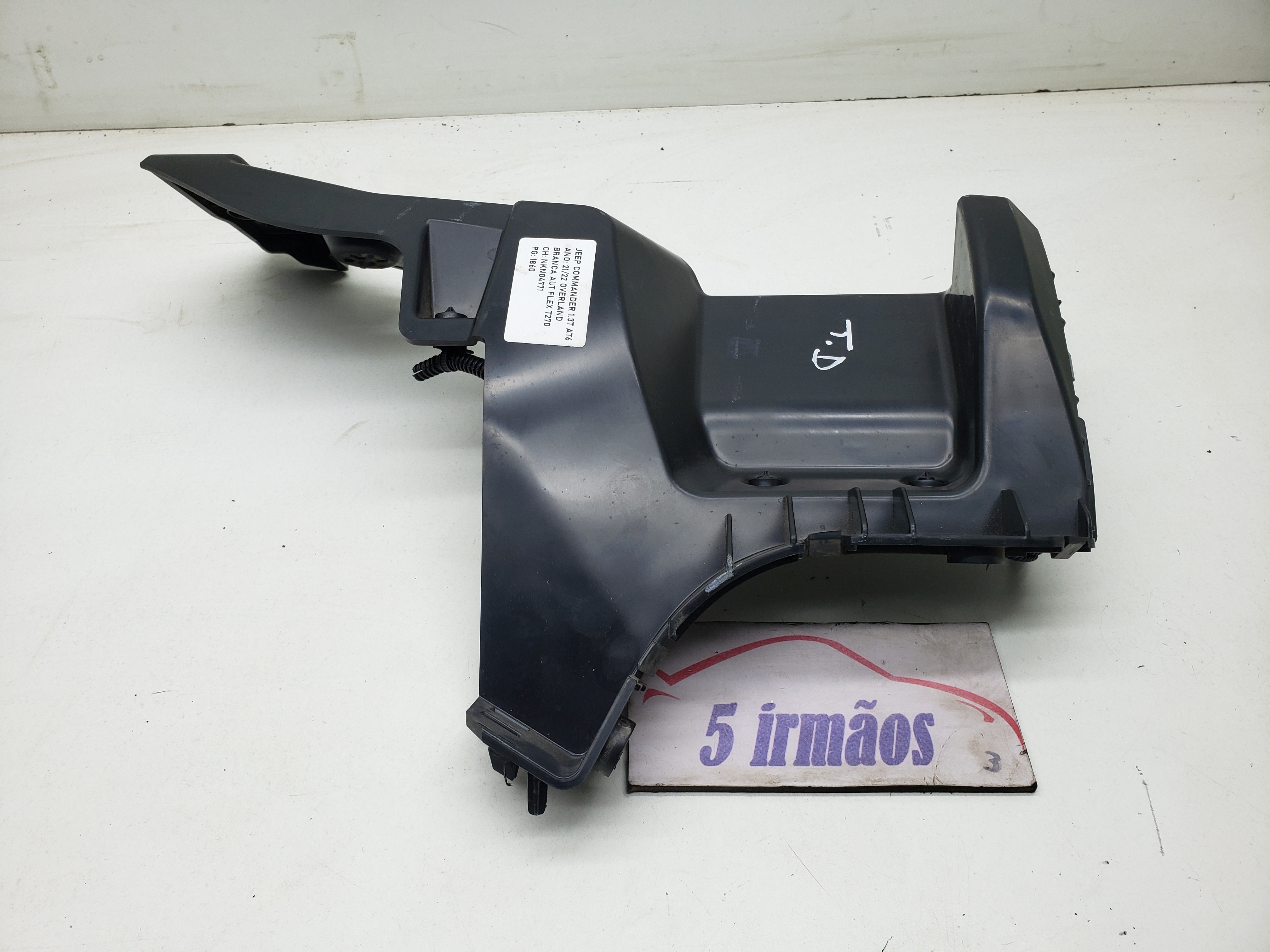 Guia Direita Parachoque Traseiro Jeep Commander 1.3 2022
