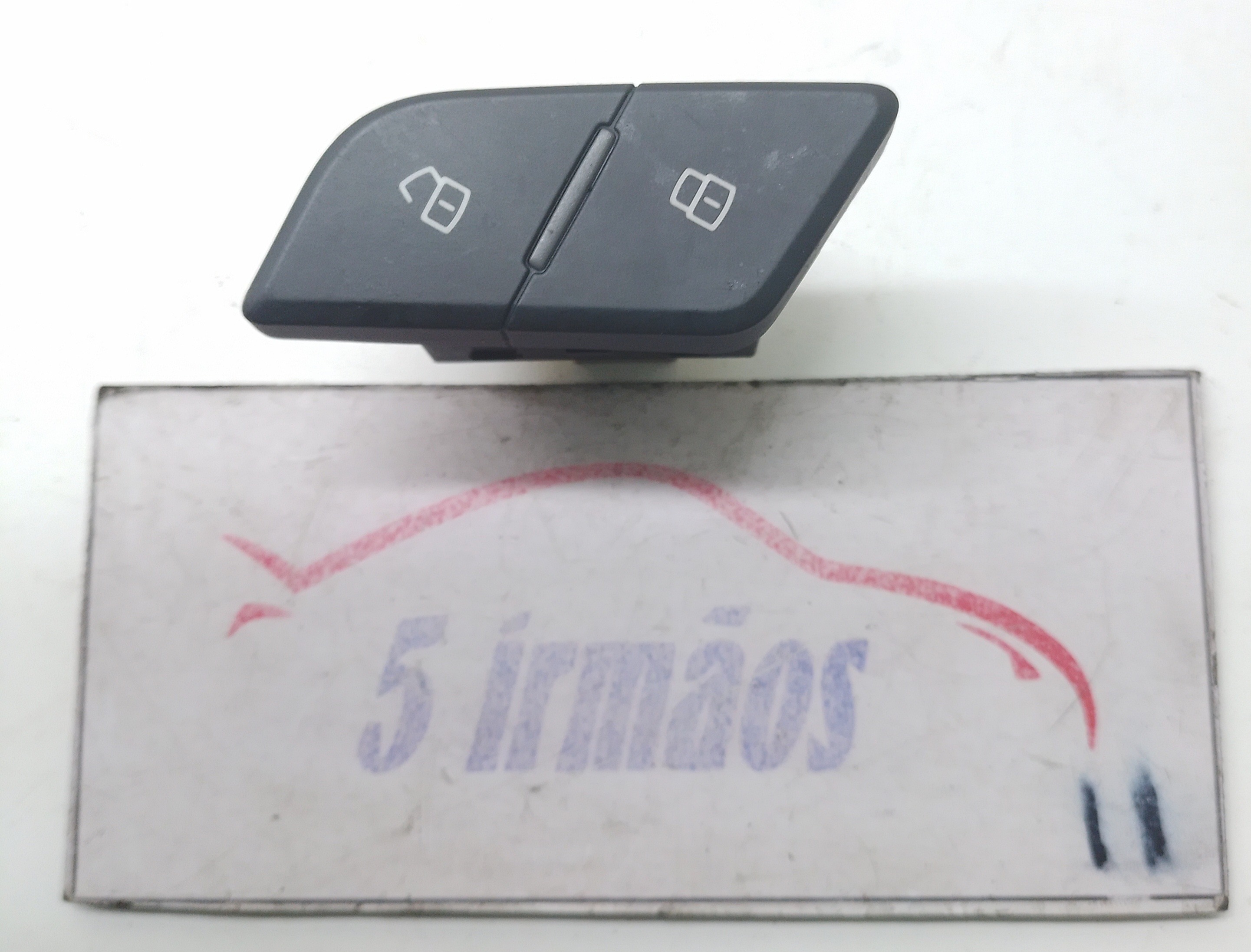 Botão Trava Destrava Dianteira Esquerda Audi A4 2016