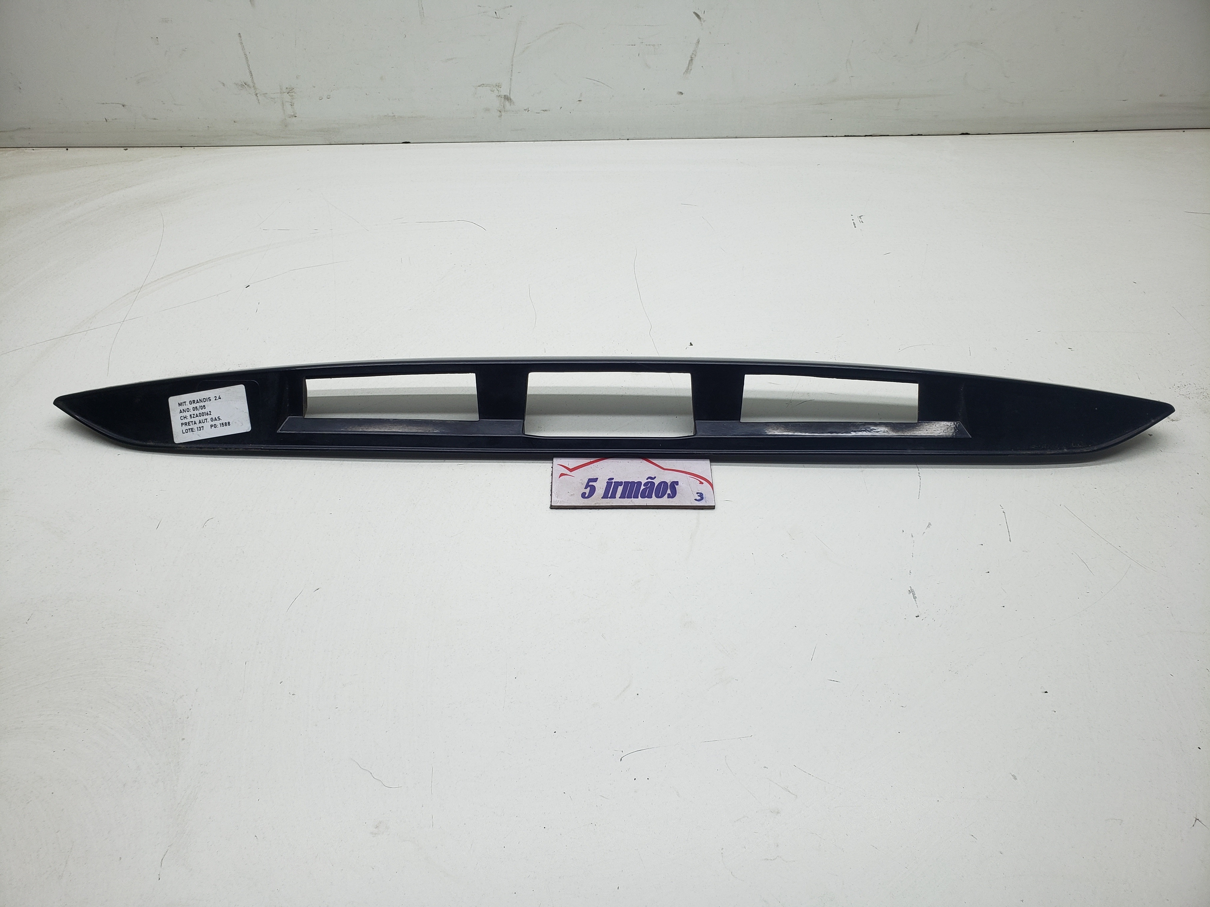 Acabamento Luz Placa Mitsubishi Grandis 2.4 2005 /2006 /2007