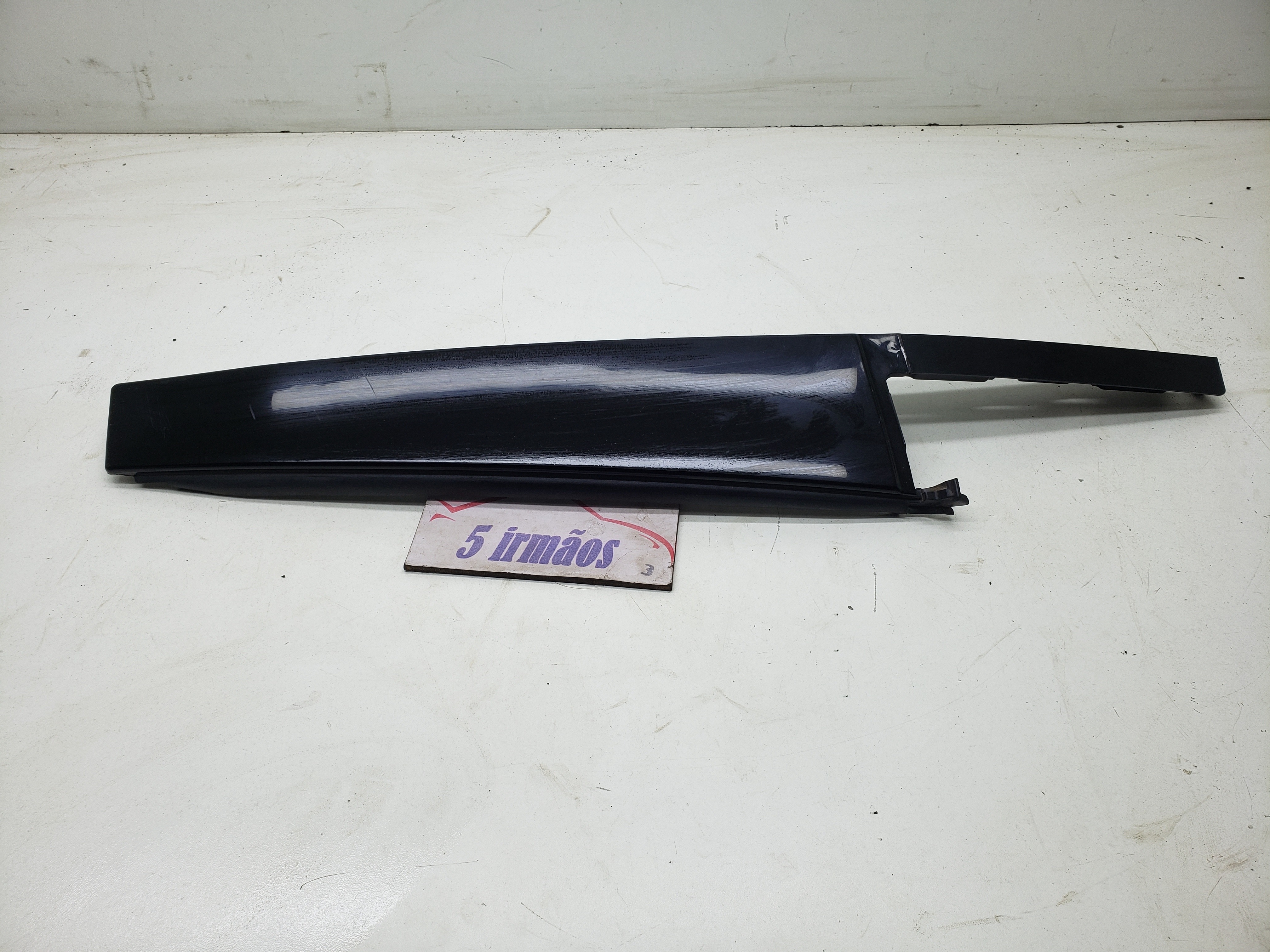 Acabamento Porta Traseira Esquerda Jeep Commander 1.3 2022 Preto