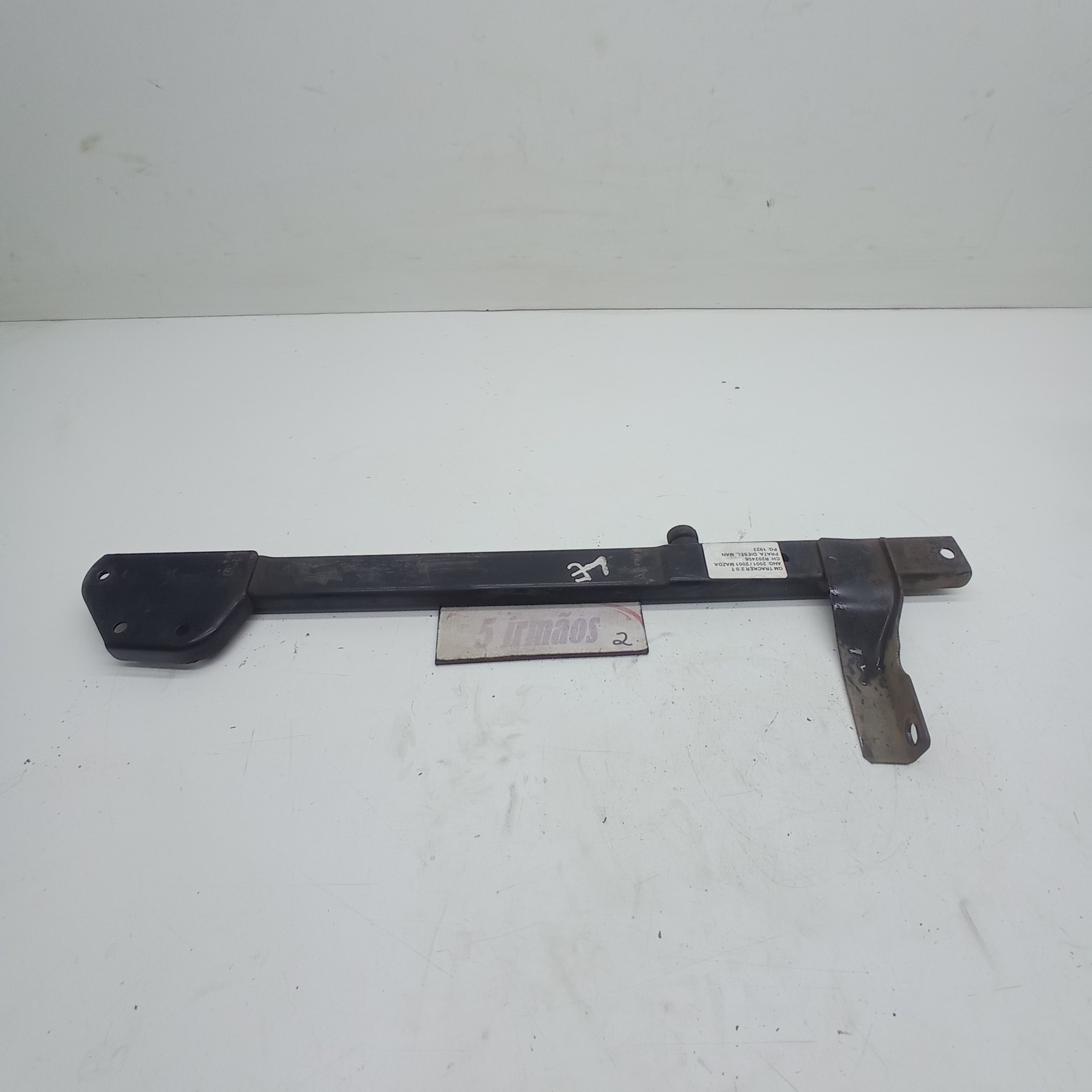 Guia Suporte Esquerdo Radiador Gm Tracker 2.0 2001 / 2002