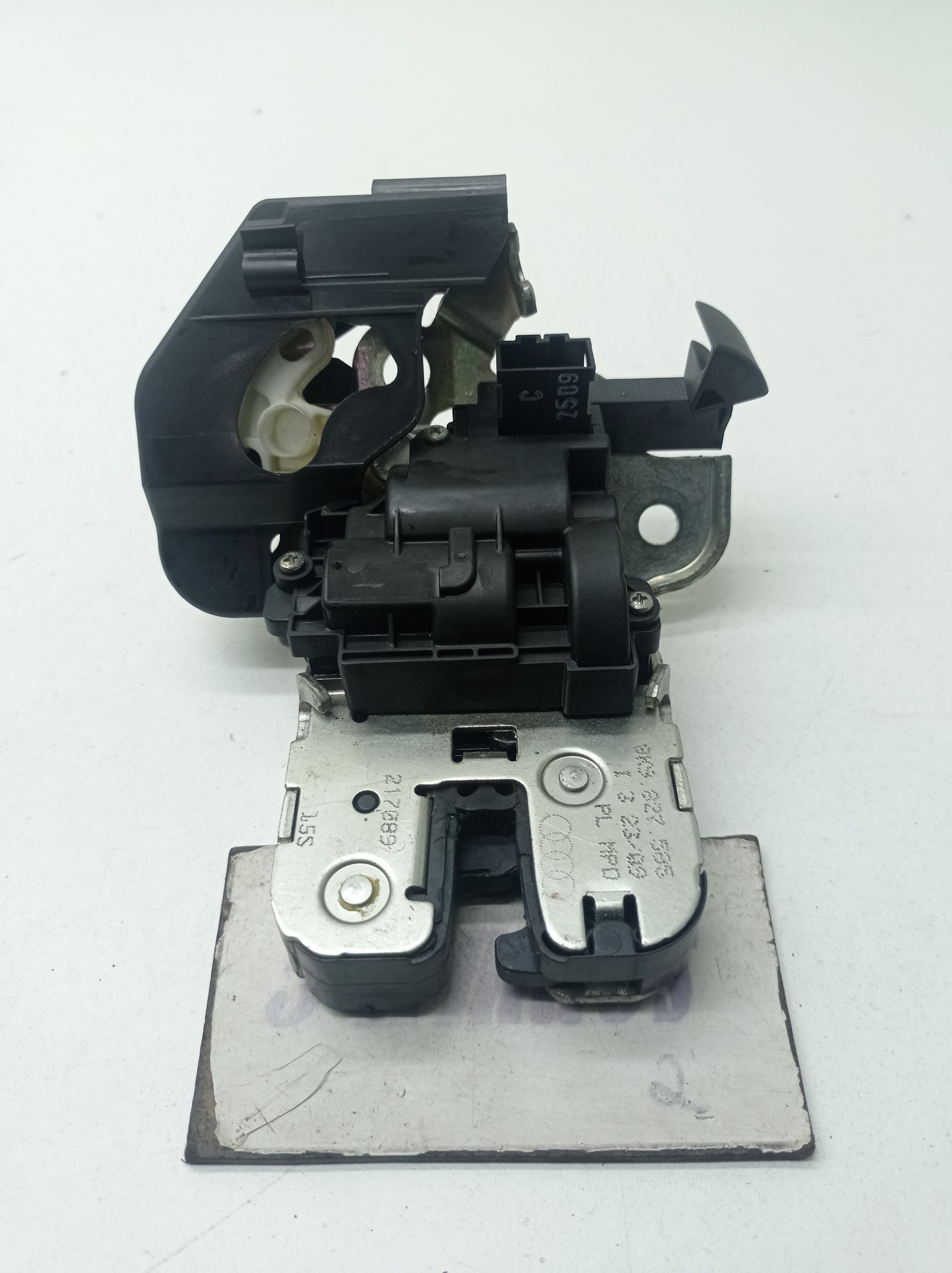 Fechadura Tampa Traseira Audi A3 Sportback 2.0 2009 / 2010