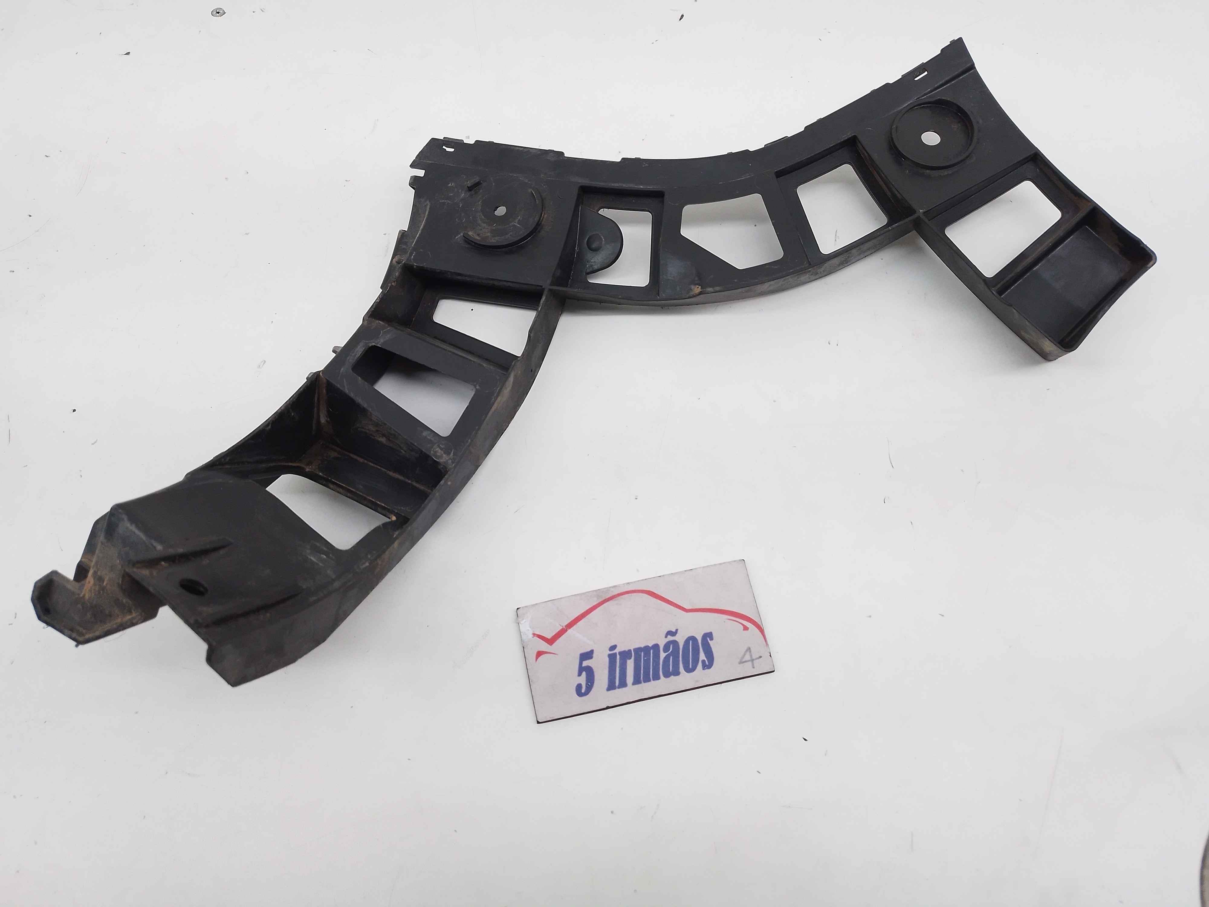 Suporte Esquerdo Parachoque Traseiro Vw Tiguan Tsi 2.0 2013