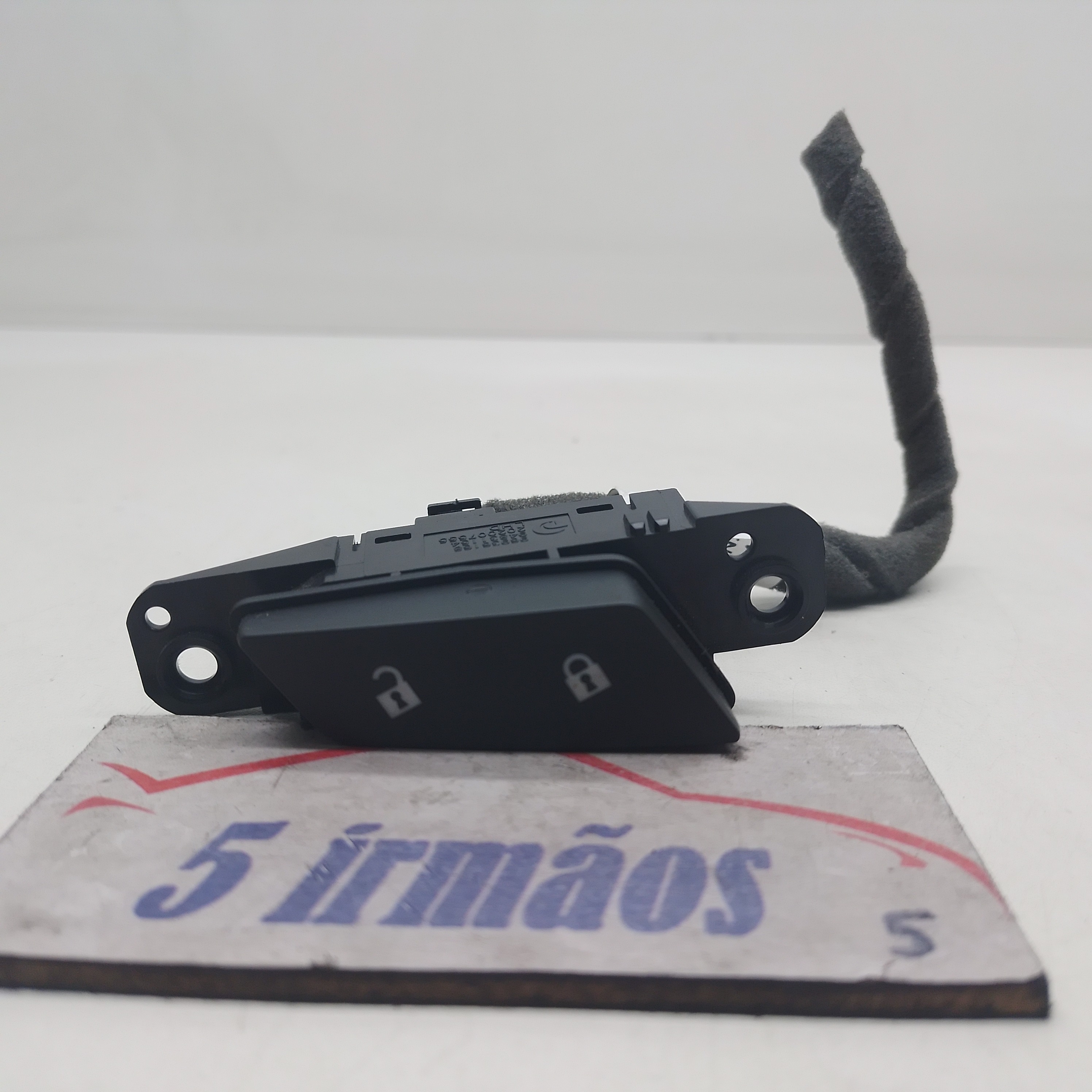 Botão Trava Destrava Portas Gm Cruze 1.8 2013 2014 96936168