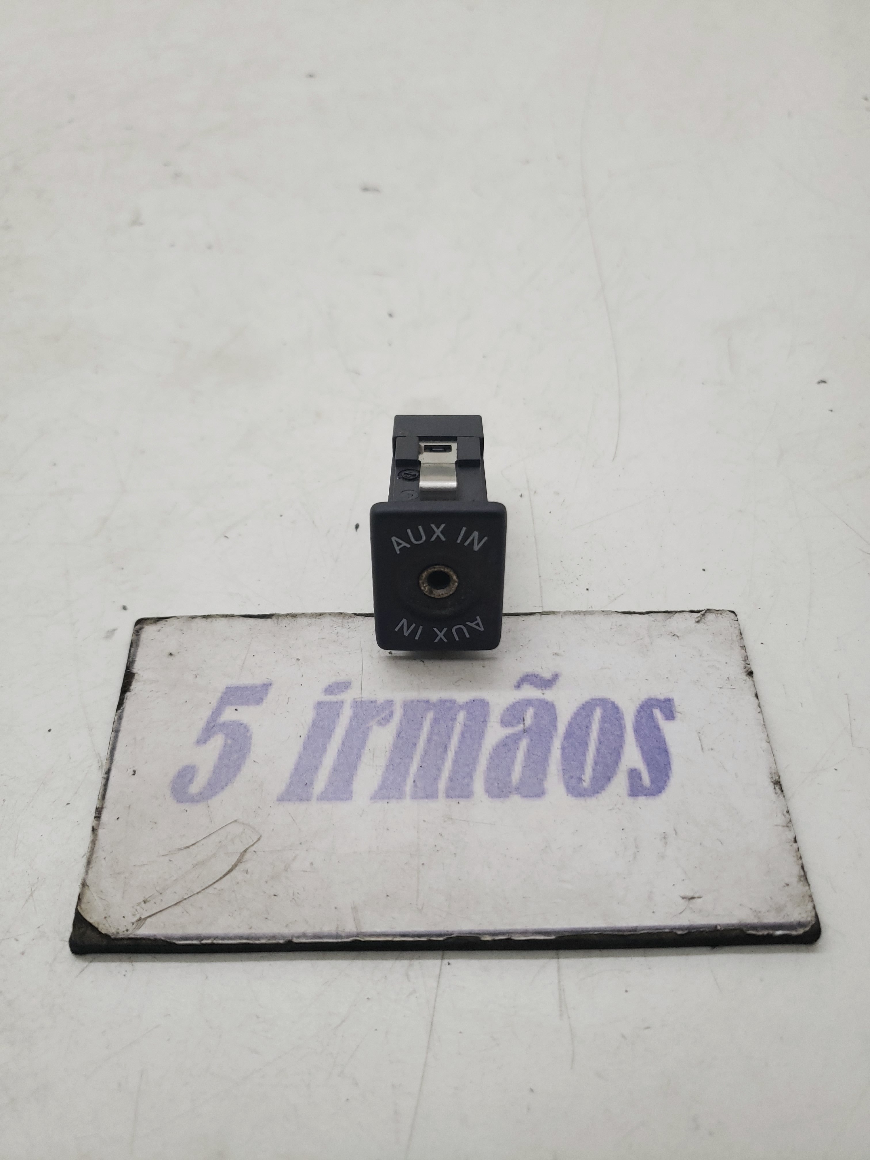 Entrada Auxiliar Vw Jetta 2.0 2012 / 2013 / 2014 N5m0035724