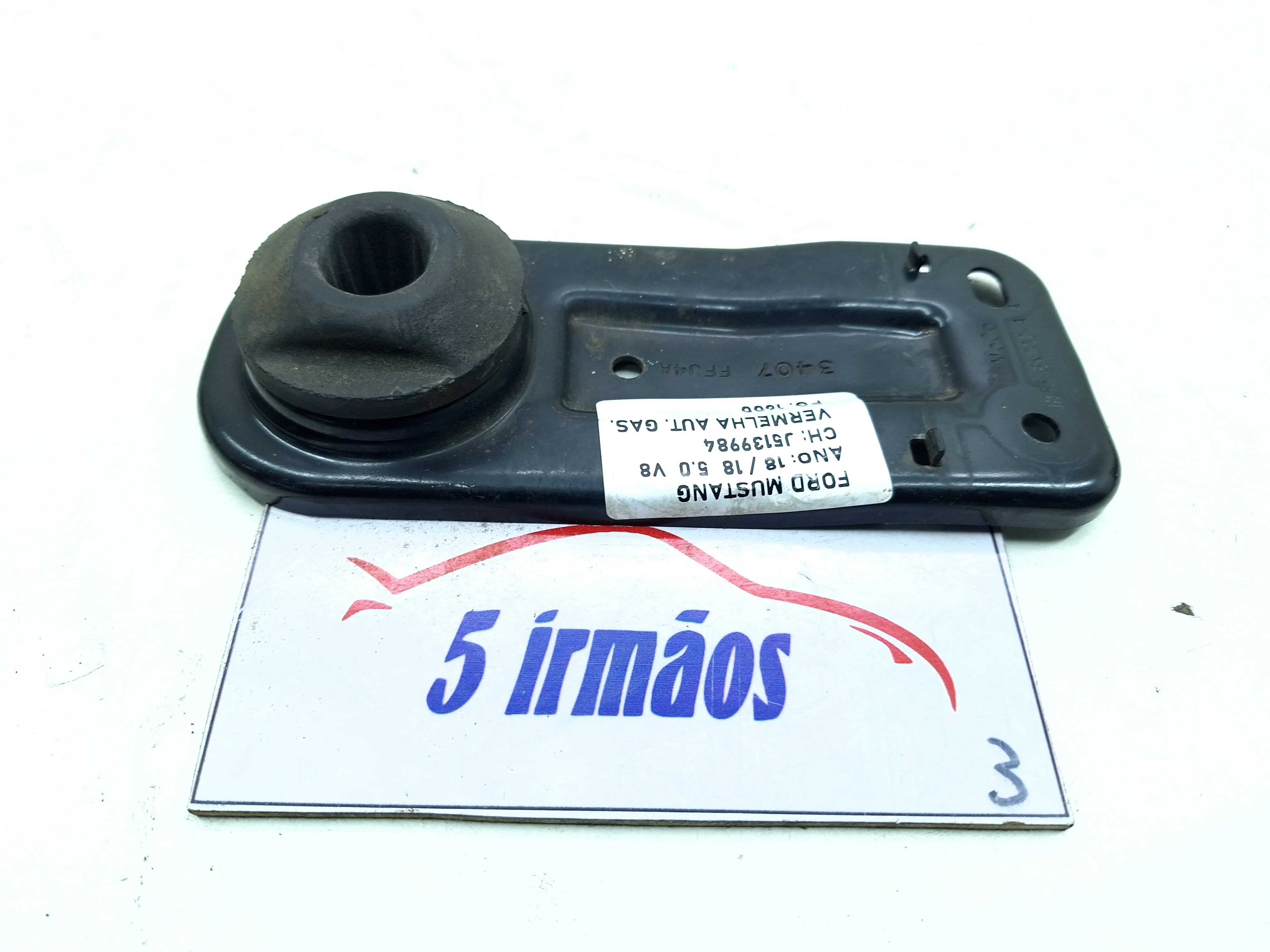 Suporte Superior Direito Radiador Ford Mustang 5.0 2018