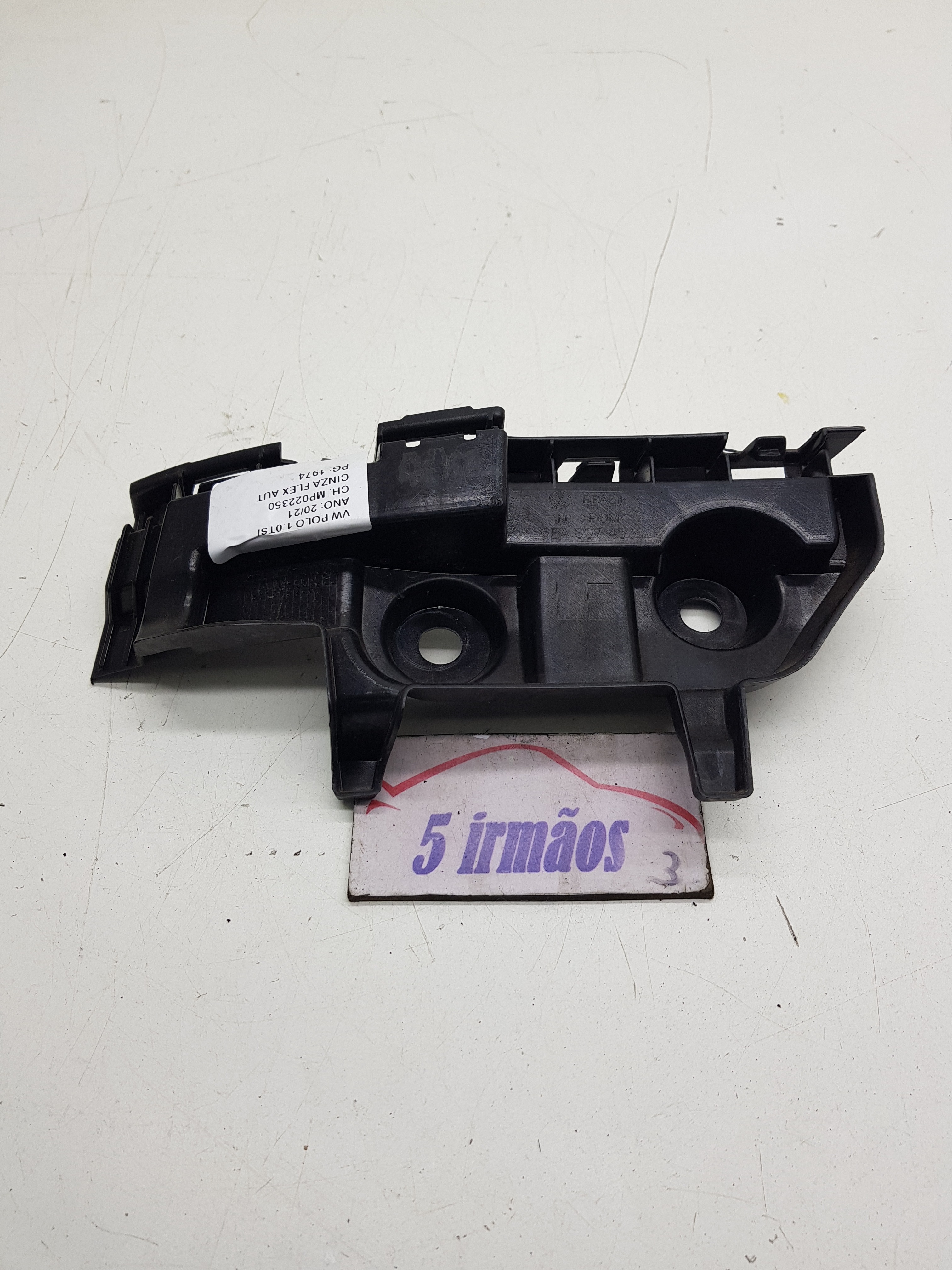 Guia Esquerda Parachoque Traseiro Vw Polo Tsi 1.0 2021