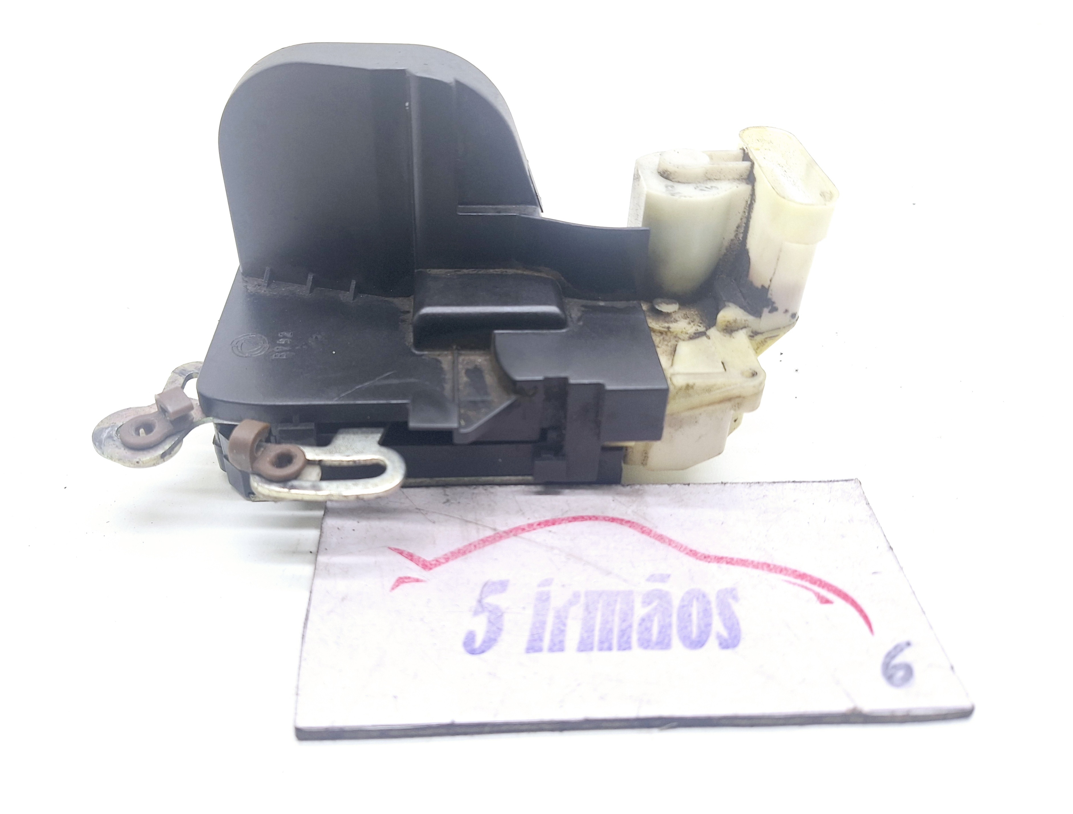 Fechadura Porta Dianteira Direita Alfa Romeo 147 2.0 2003