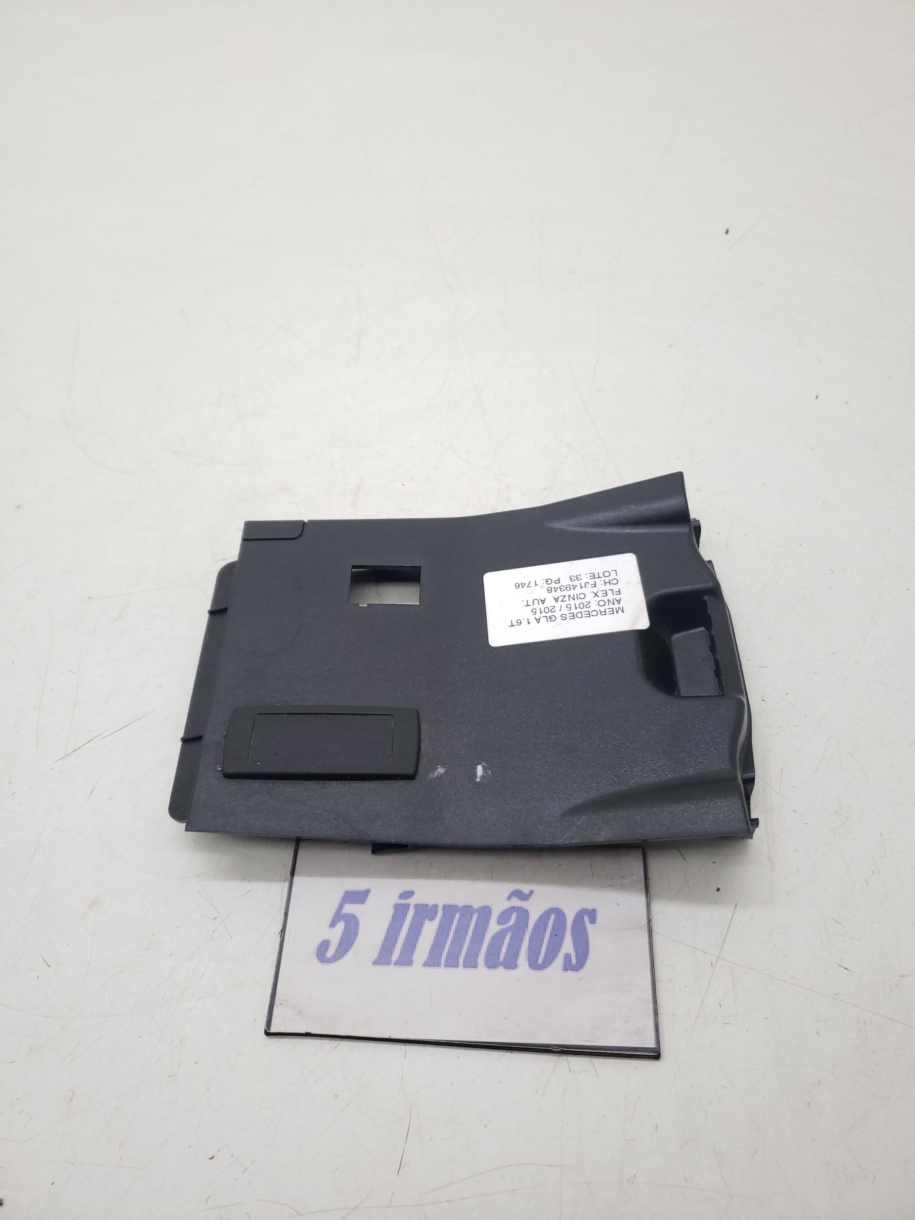 Moldura Acabamento Console Gla200 1.6 2015 Na2468230411