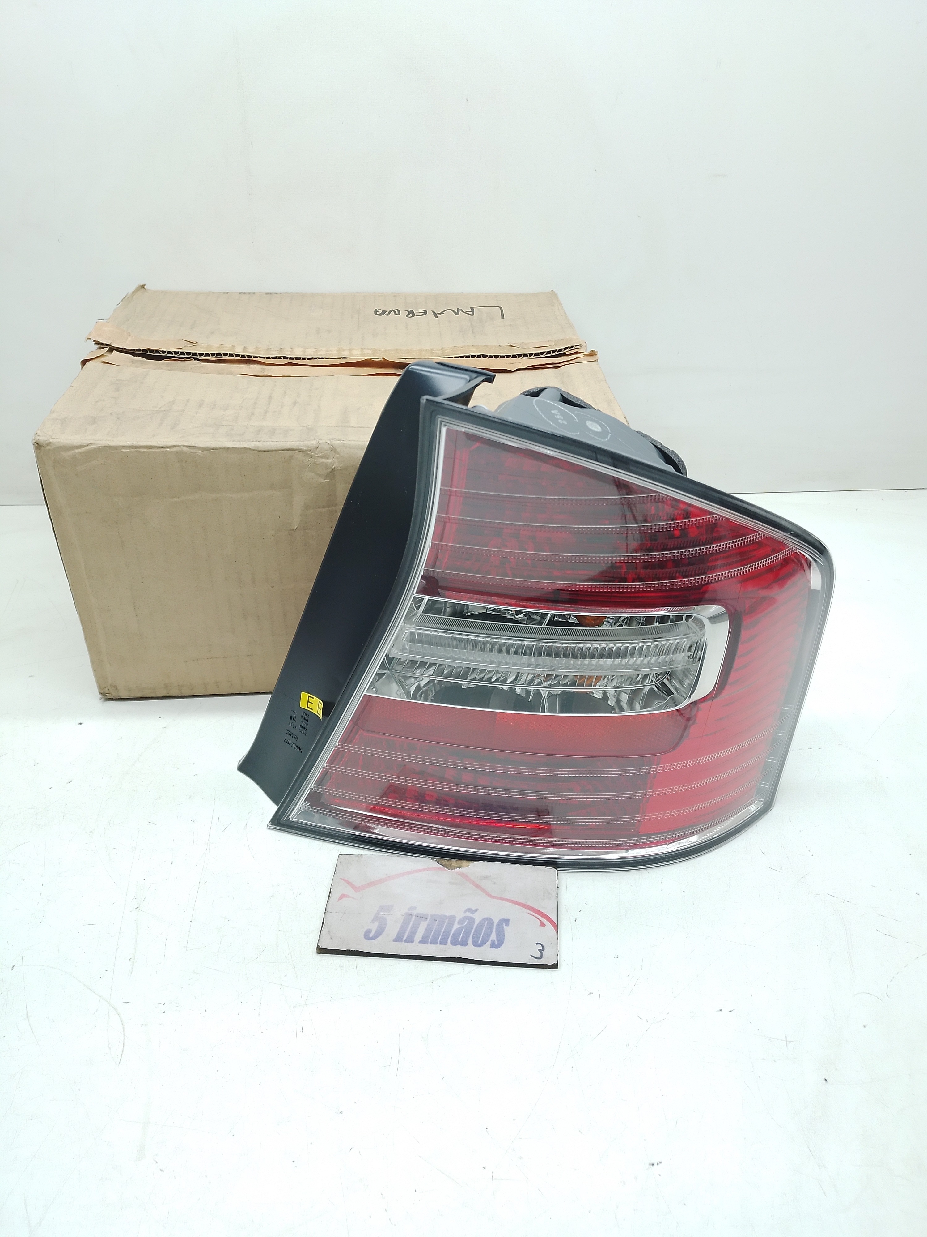 Lanterna Direita Subaru Legacy 2.5 Sedan 2004 / 2005
