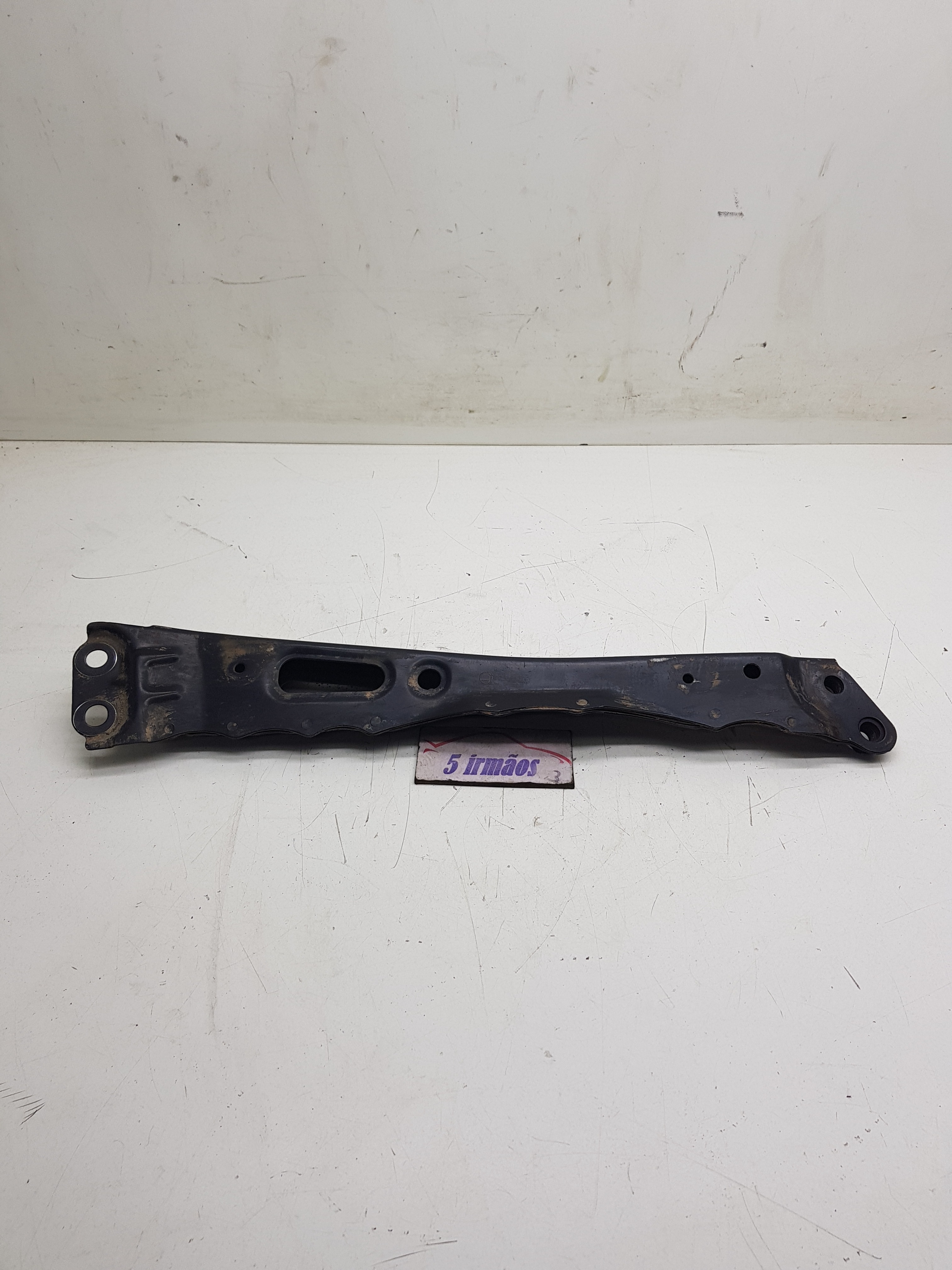 Suporte Esquerdo Radiador Toyota Rav4 2.4 2010 2011