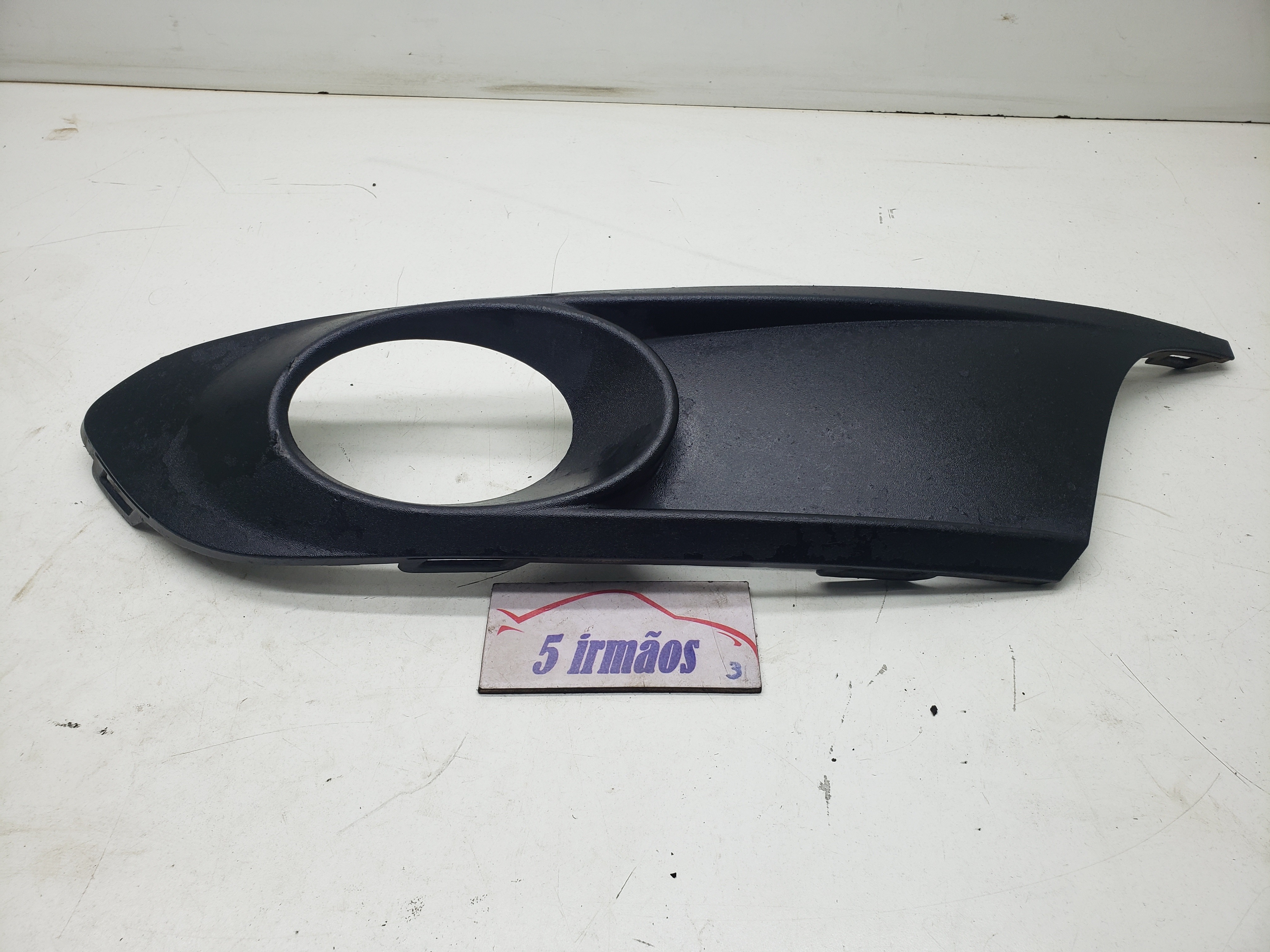 Acabamento Farol Milha Esquerdo Vw Jetta Tsi 2.0 2015 / 2016