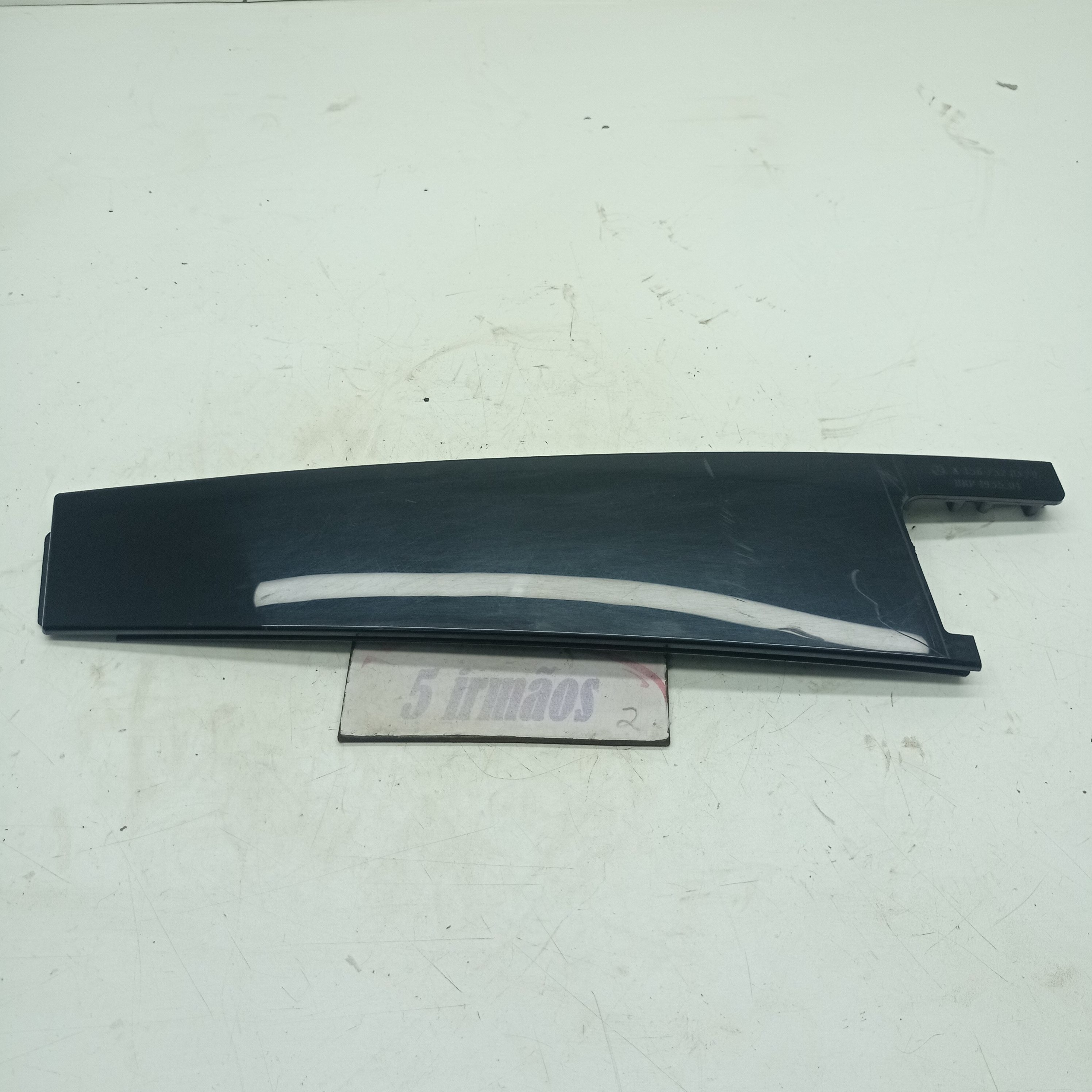 Acabamento Porta Traseira Esquerda Mercedes Gla 200 2020