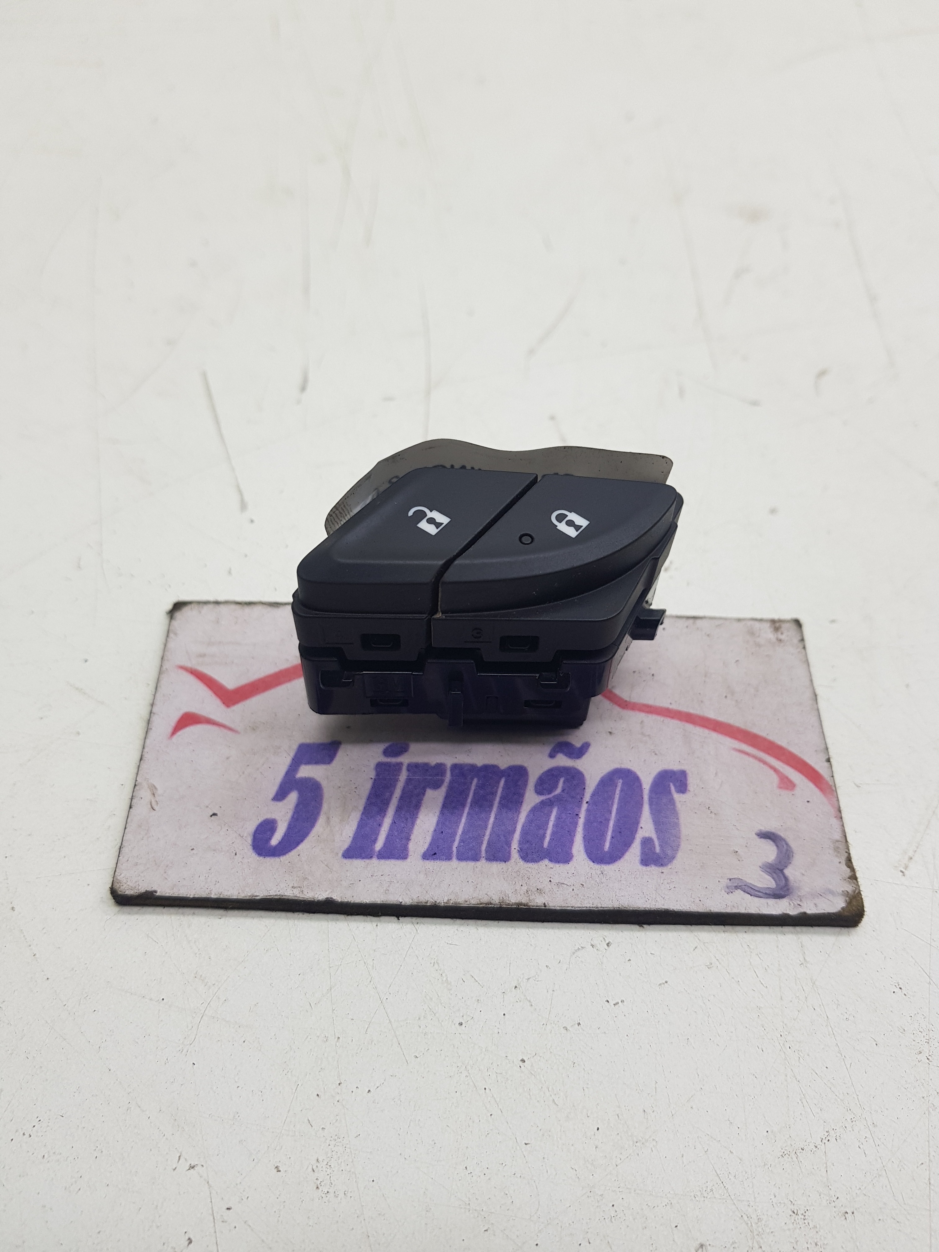 Botão Trava Destrava Porta Gm Equinox 2.0 2018 / 2019