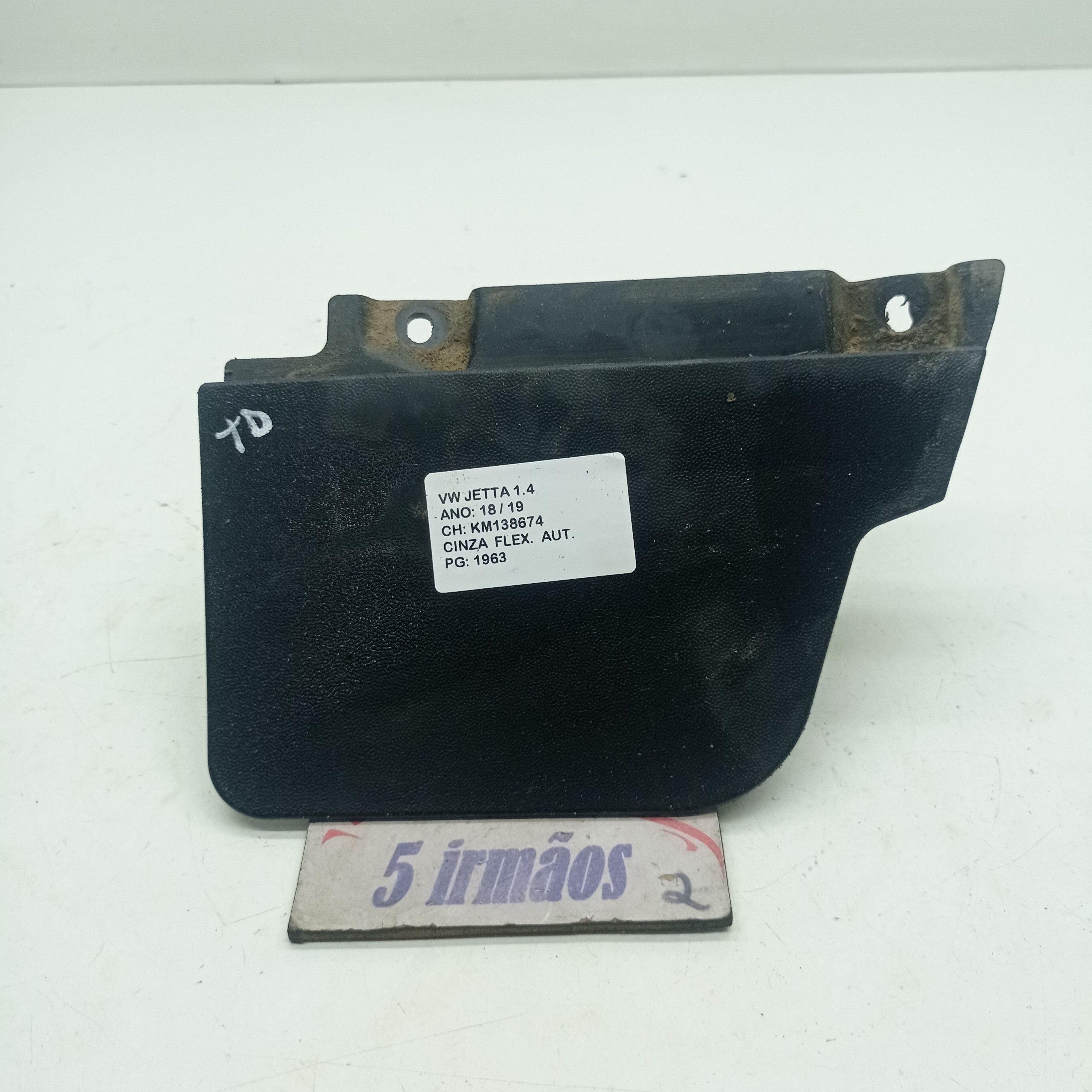 Acabamento Parabarro Traseiro Direito Vw Jetta Tsi 1.4 2019