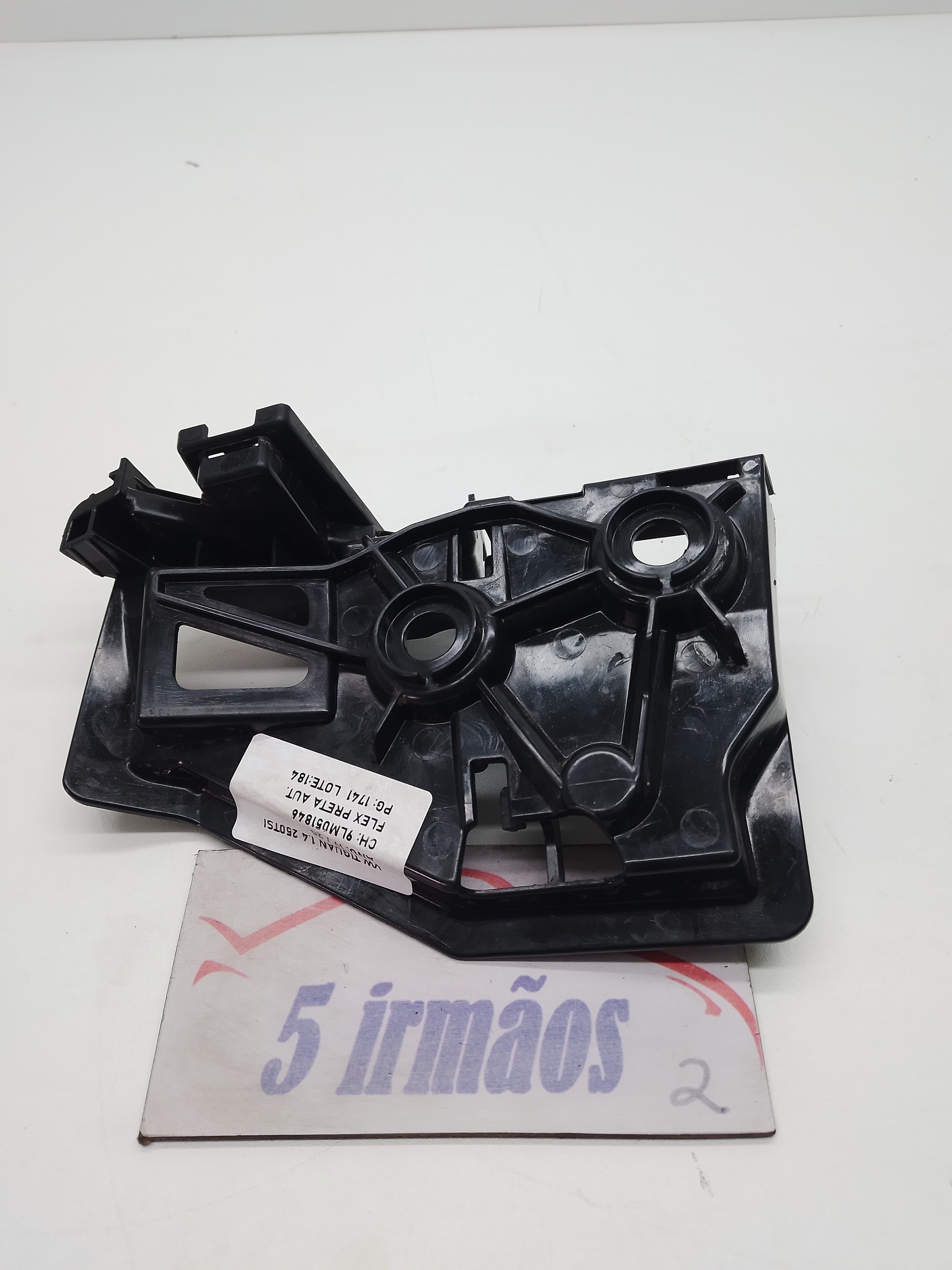 Guia Direita Parachoque Traseiro Vw Tiguan 250 Tsi 1.4 2020