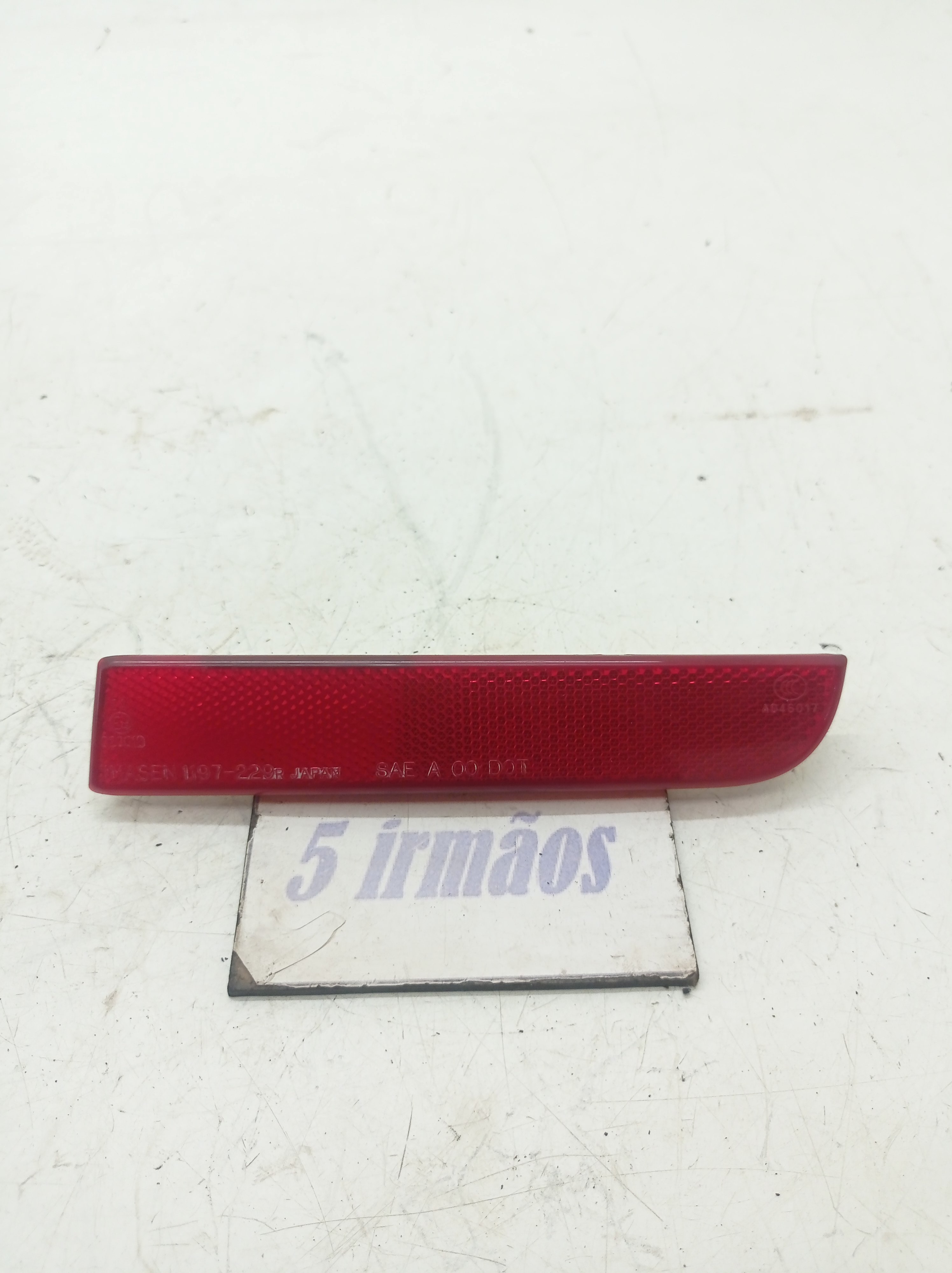 Refletor Olho Gato Traseiro Direito Lancer Ralliart 2.0 2012