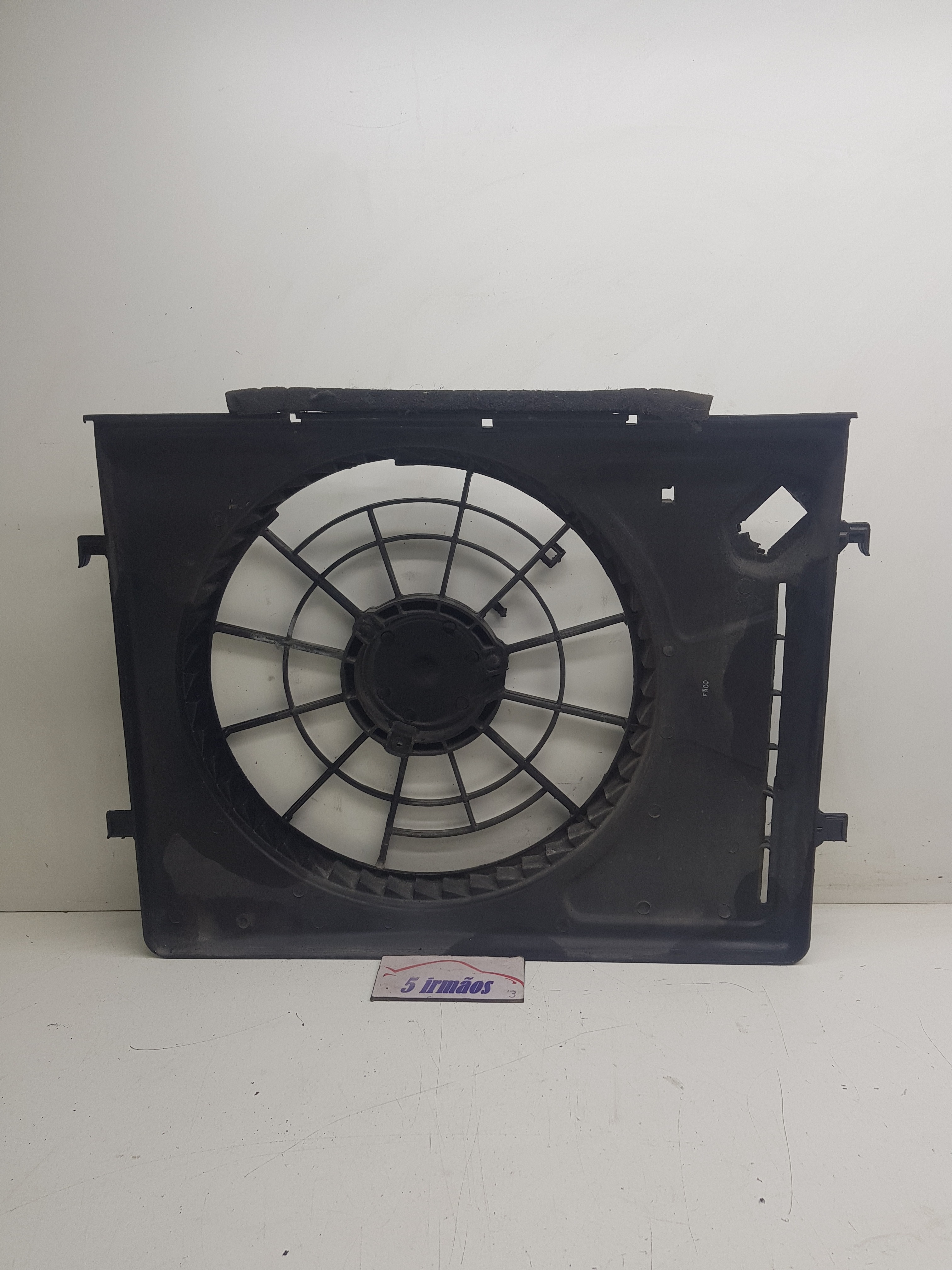 Defletor Ventoinha Radiador Hyundai I30 2.0 2010 / 2011