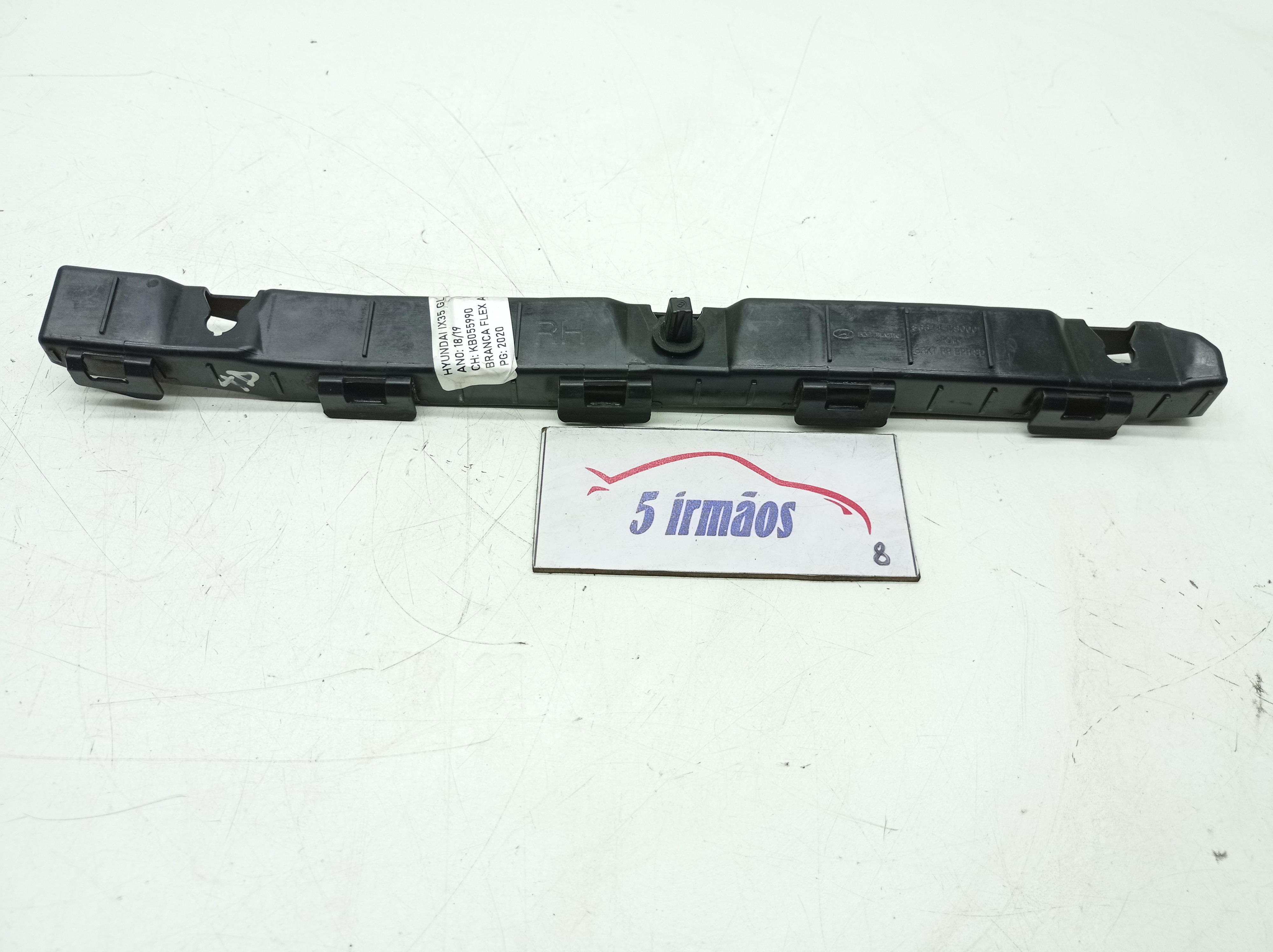 Guia Direita Parachoque Traseiro Hyundai Ix35 2.0 2018