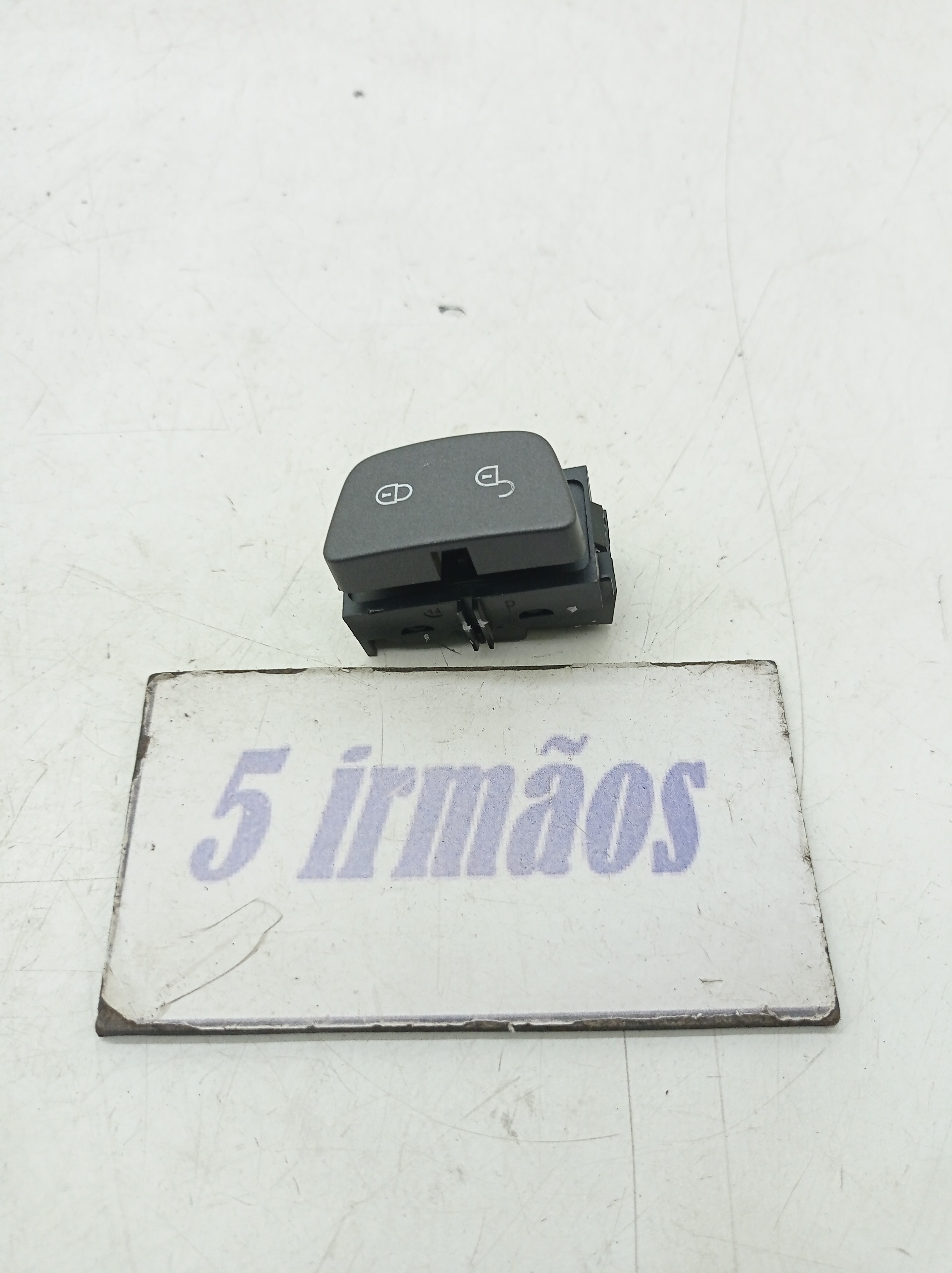 Botão Trava Porta Dianteira Direita Evoque 2.0 2015 / 2016