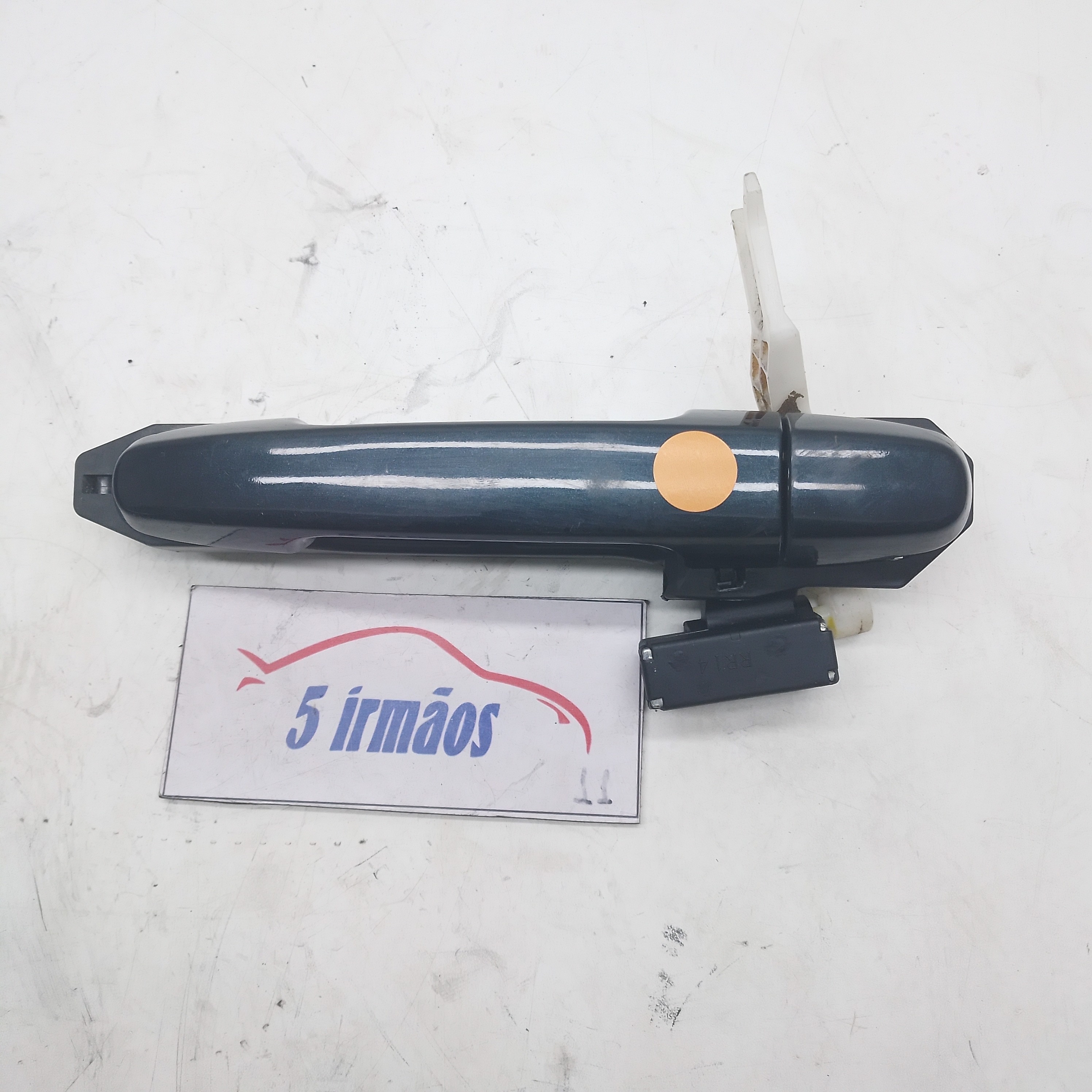 Maçaneta Externa Traseira Direita Toyota Rav4 2.4 4×4 2010  Preta Traseira