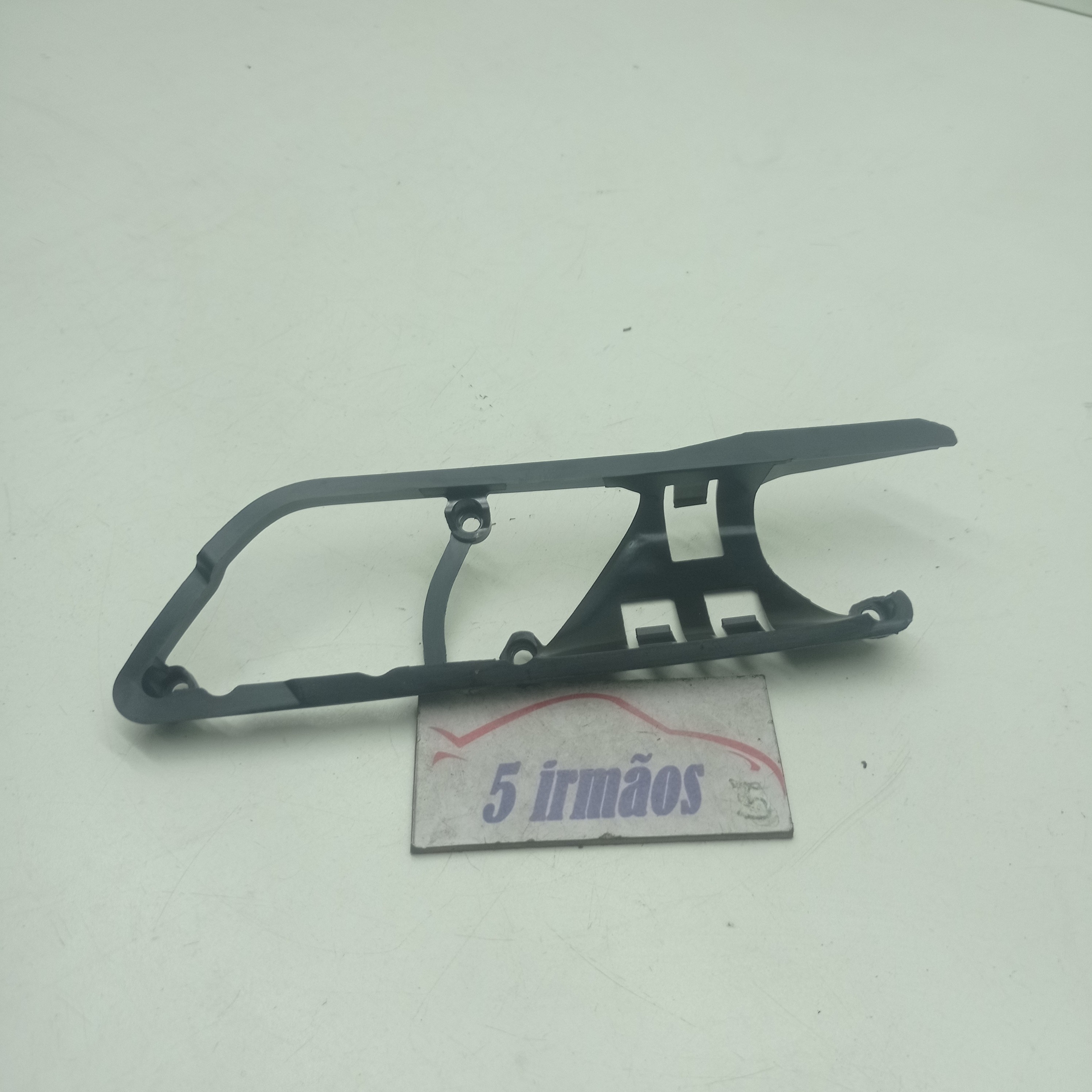 Suporte Maçaneta Interna Dianteira Esquerda Vw Jetta 2014 Preto Dianteira