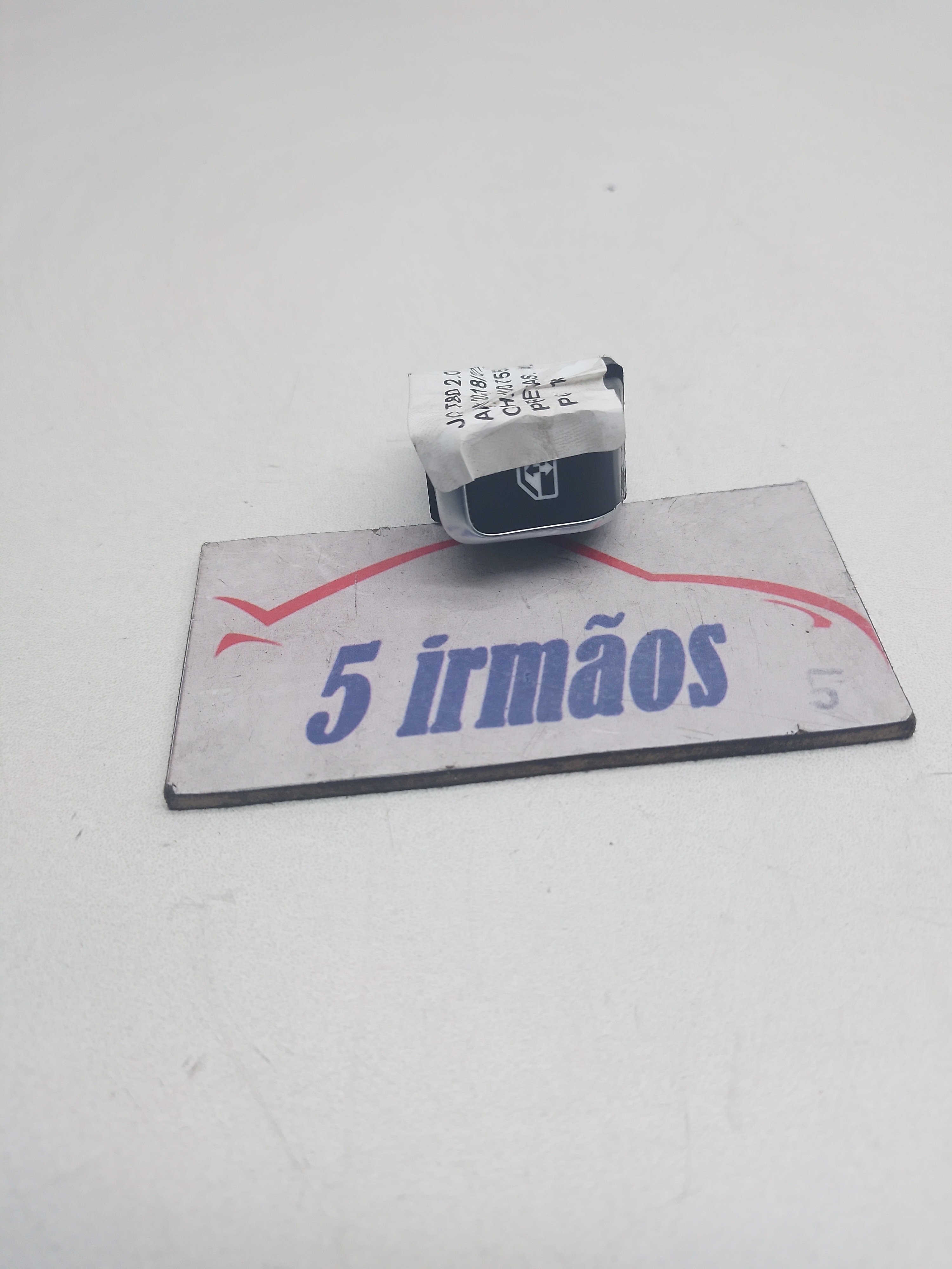 Botão Vidro Traseiro Esquerdo Jac T80 2.0 Turbo 2018 2019
