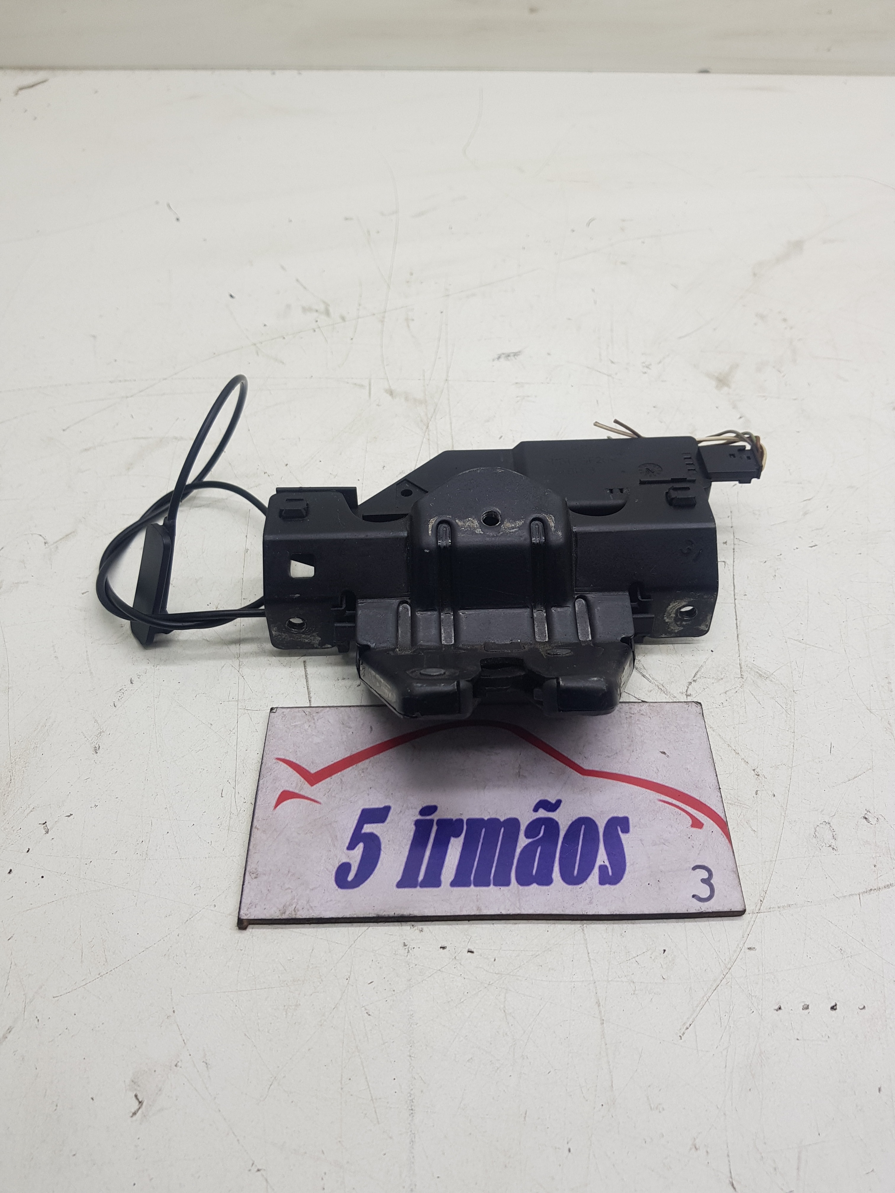 Fechadura Tampa Traseira Bmw 118i 2.0 Asp 2009 2010