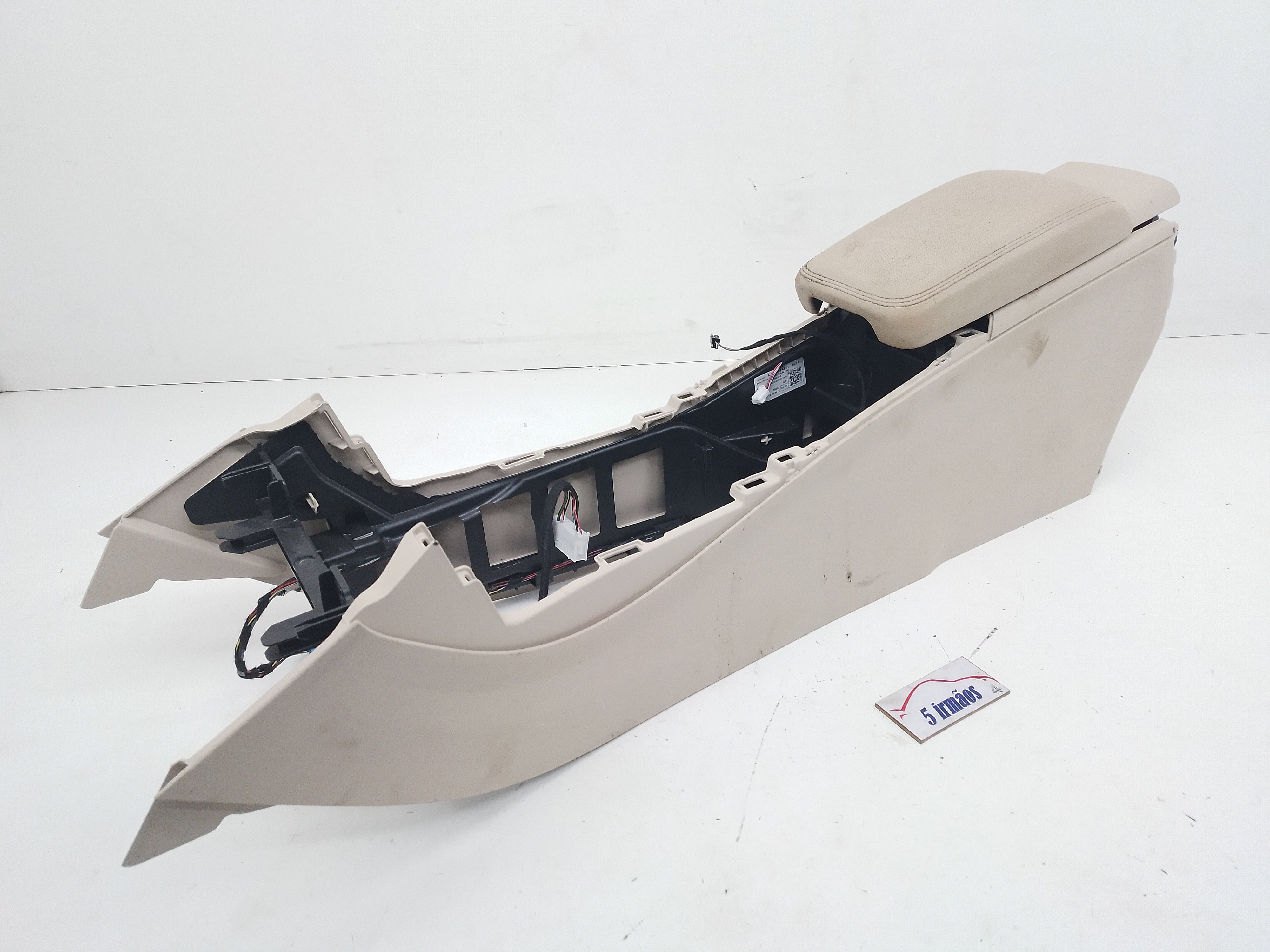 Console Central C/apoio Braço Mercedes Gla200 1.6 2019 2020