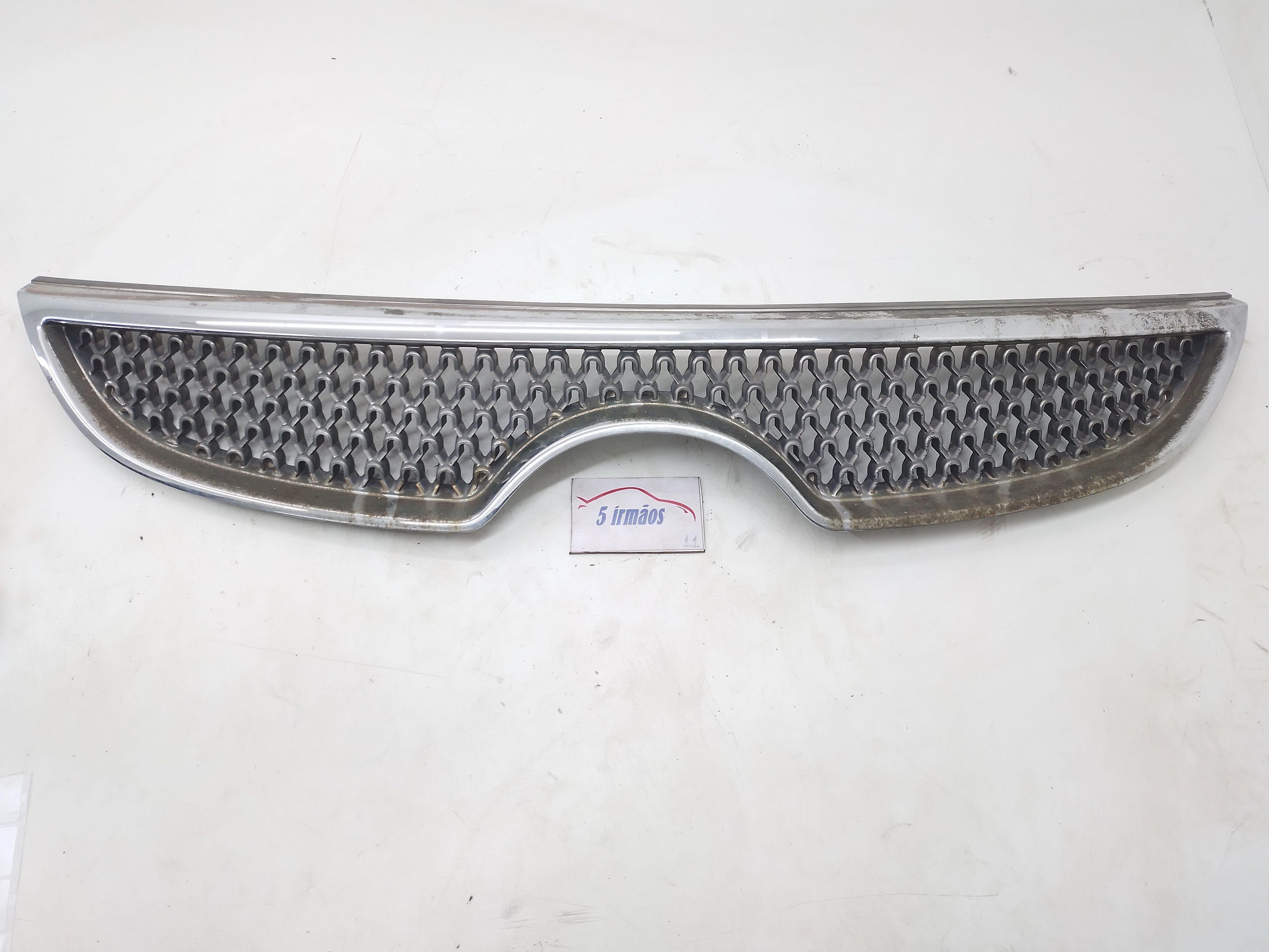 Grade Para-choque Hyundai Veracruz 3.8 2010 / 2011  Prata