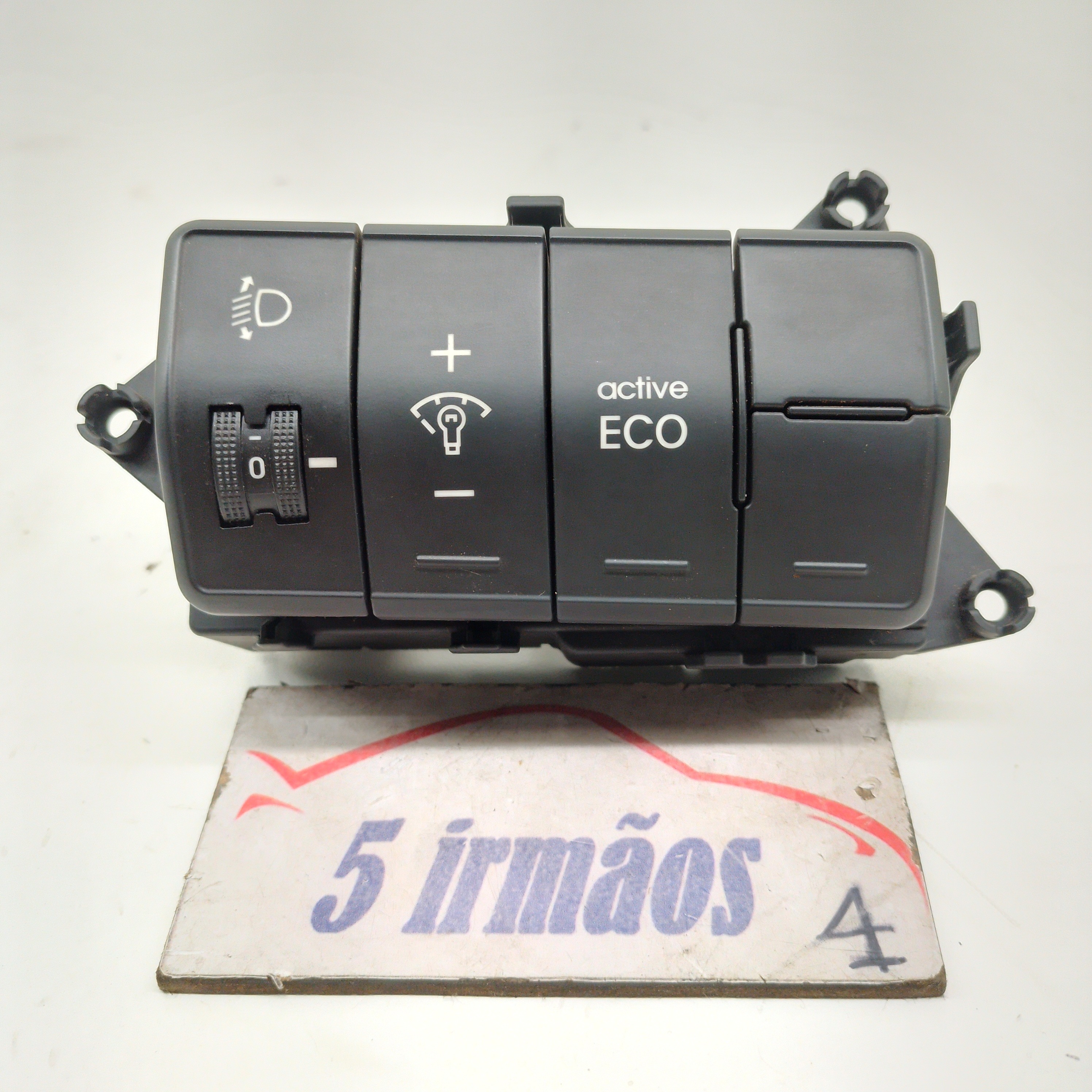 Botão Comando Luzes Farol Hyundai I30 1.8 2014 N211000245