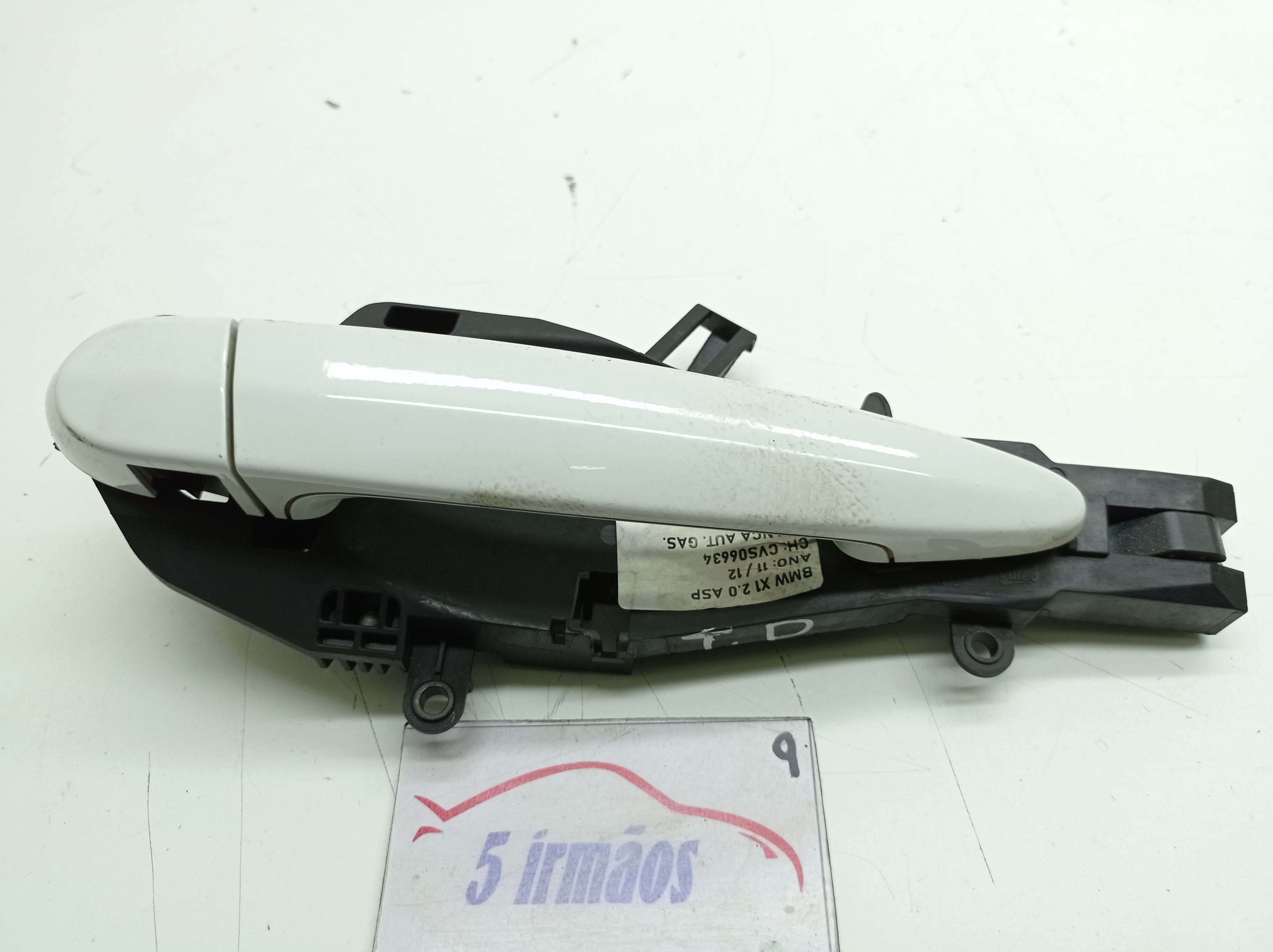 Maçaneta Externa Traseira Direita Bmw X1 2.0 2011 / 2012 Traseira