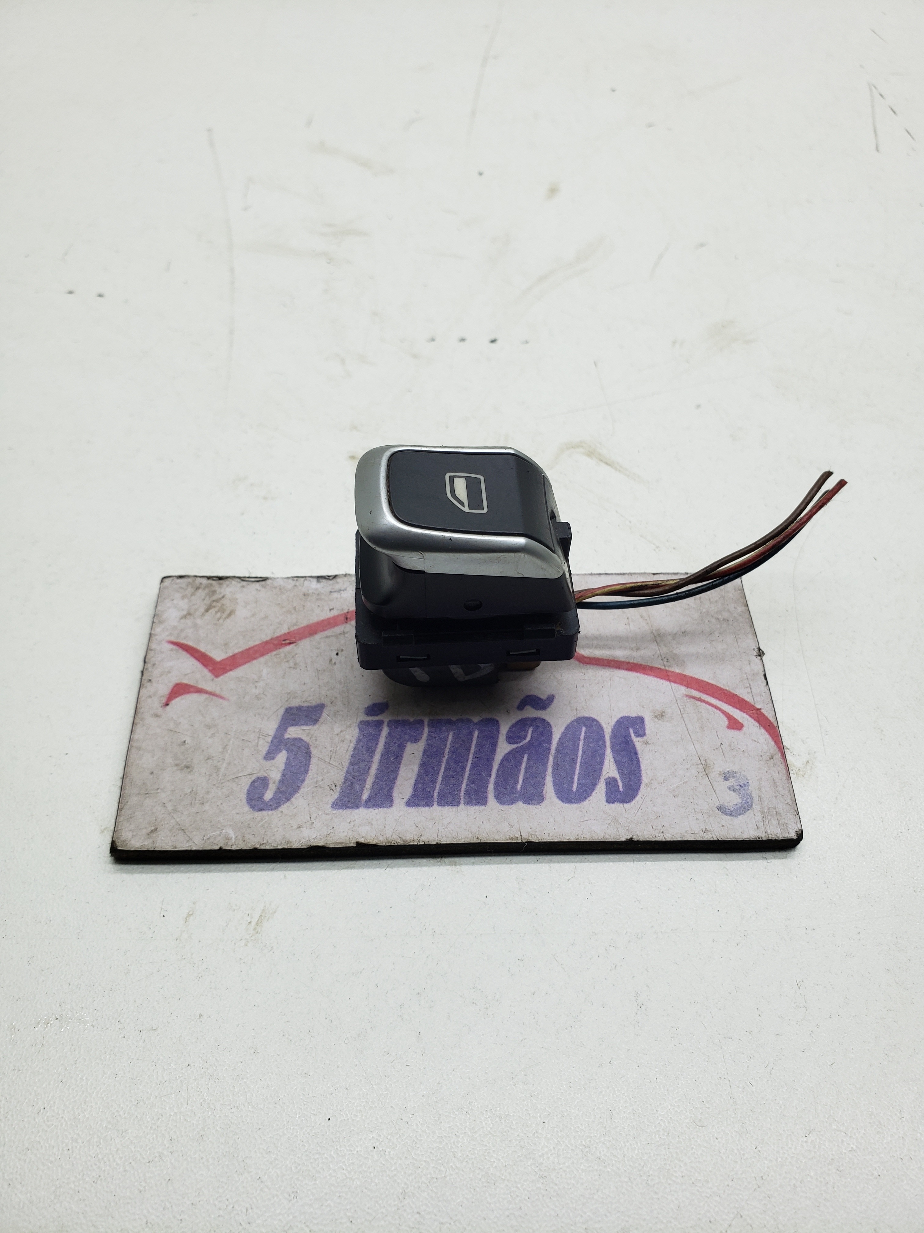 Comando Vidro Traseiro Direito Audi Q3 Tfsi 2.0 2013