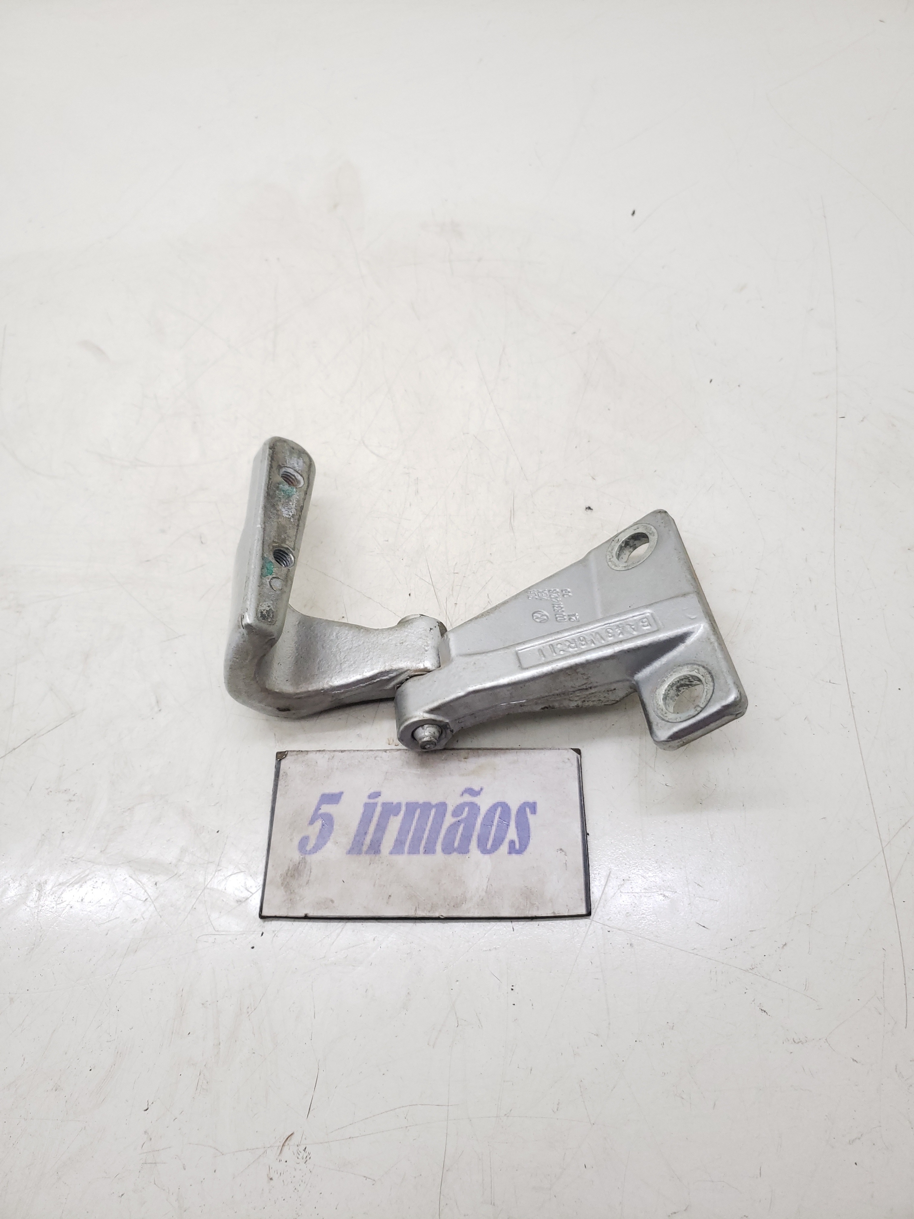 Dobradiça Porta Lado Direito Volkswagen Beetle 2008
