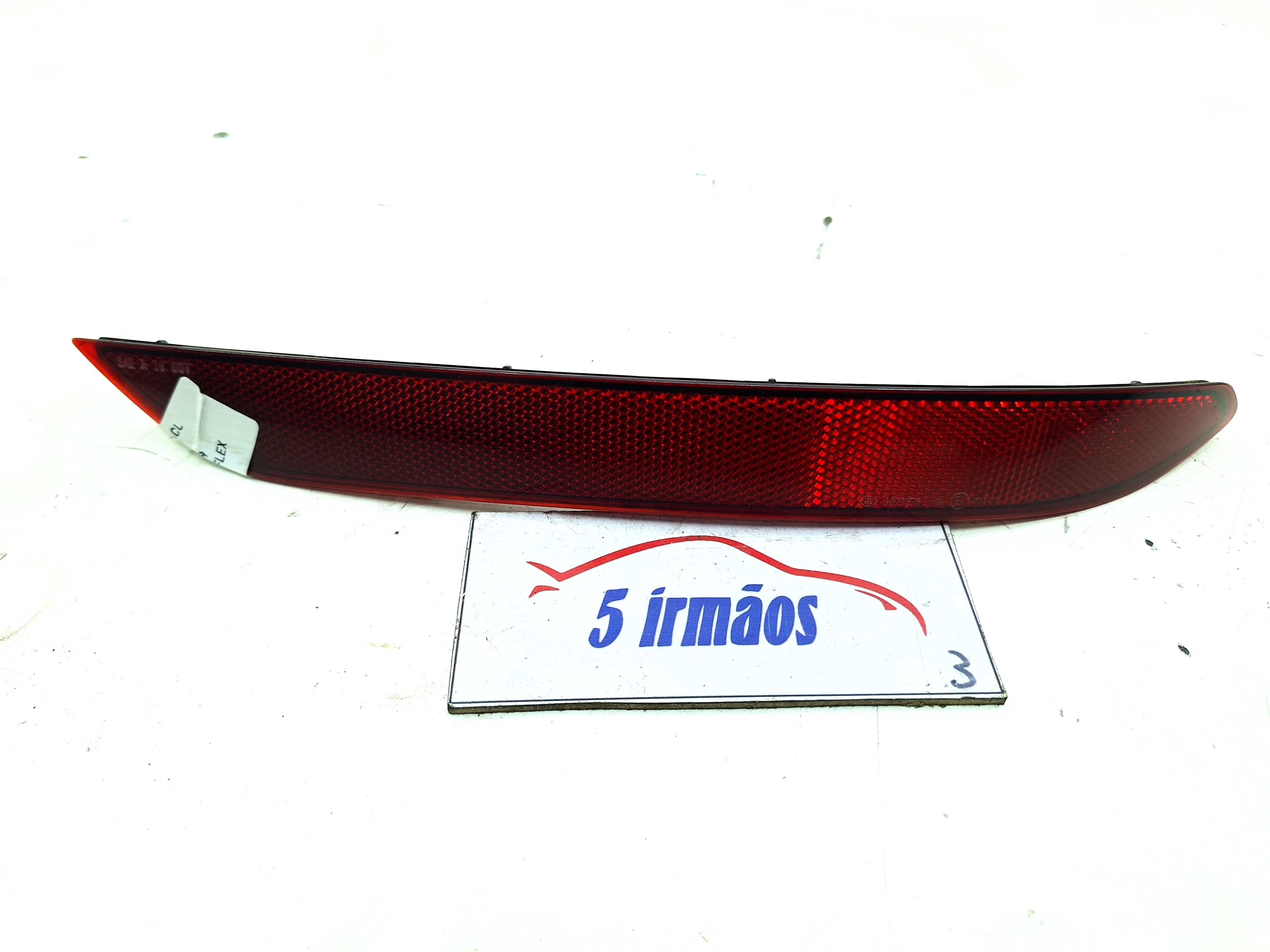 Refletor Olho Gato Traseiro Direito Vw Jetta Tsi 1.4 2018