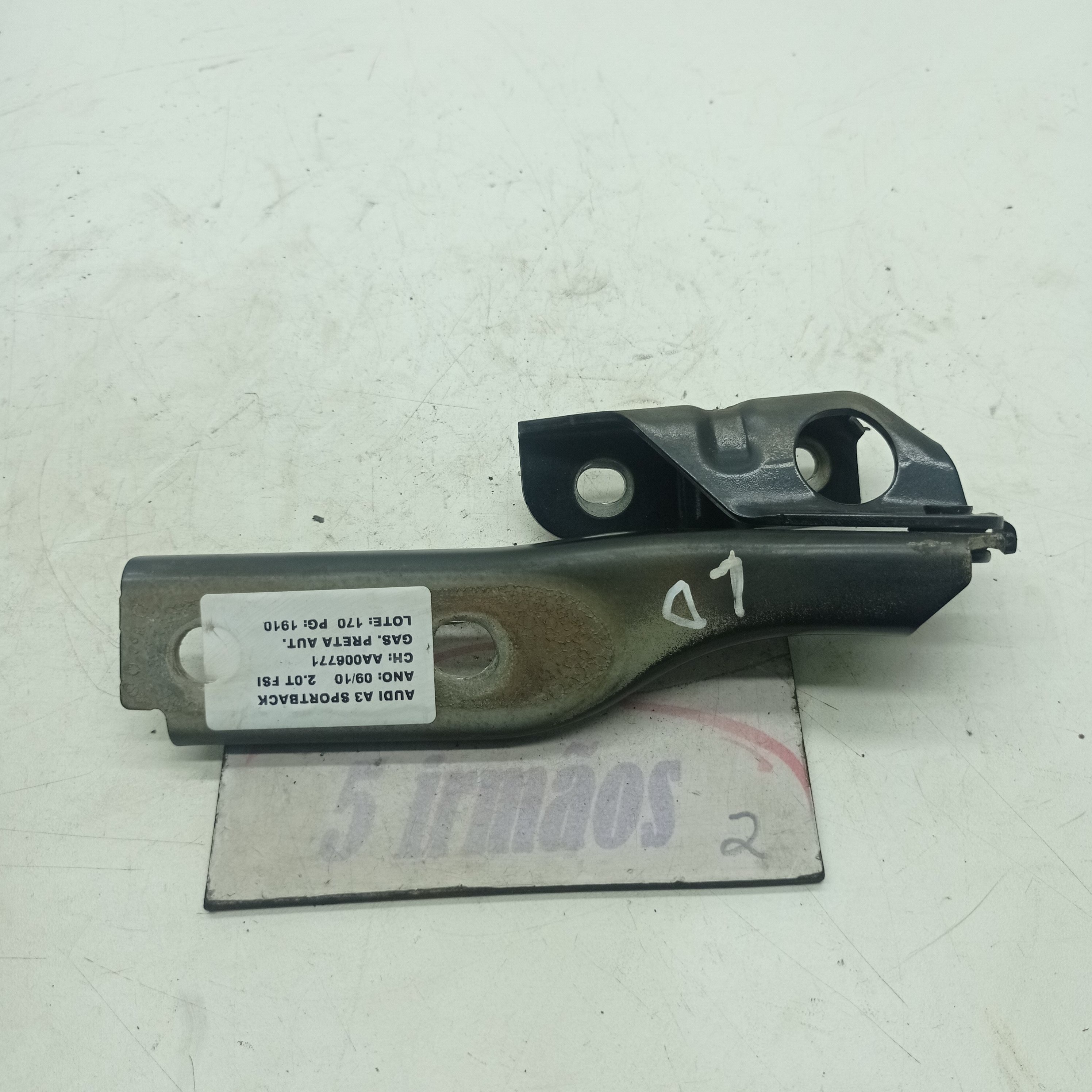 Dobradiça Direita Capô Audi A3 Sportback 2.0 Turbo 2009 2010