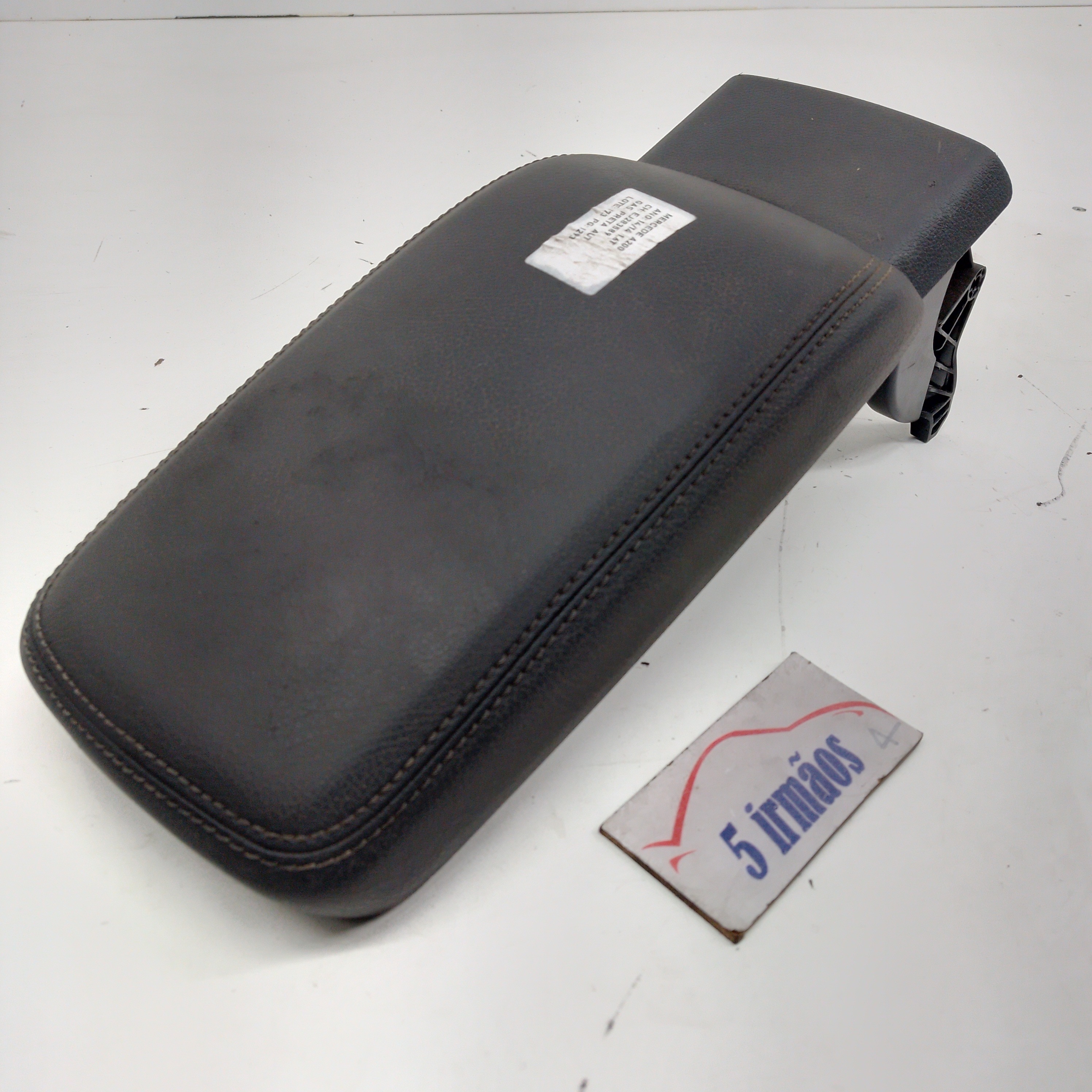Apoio Braço Console Central Mercedes A200 1.6 Turbo 2014